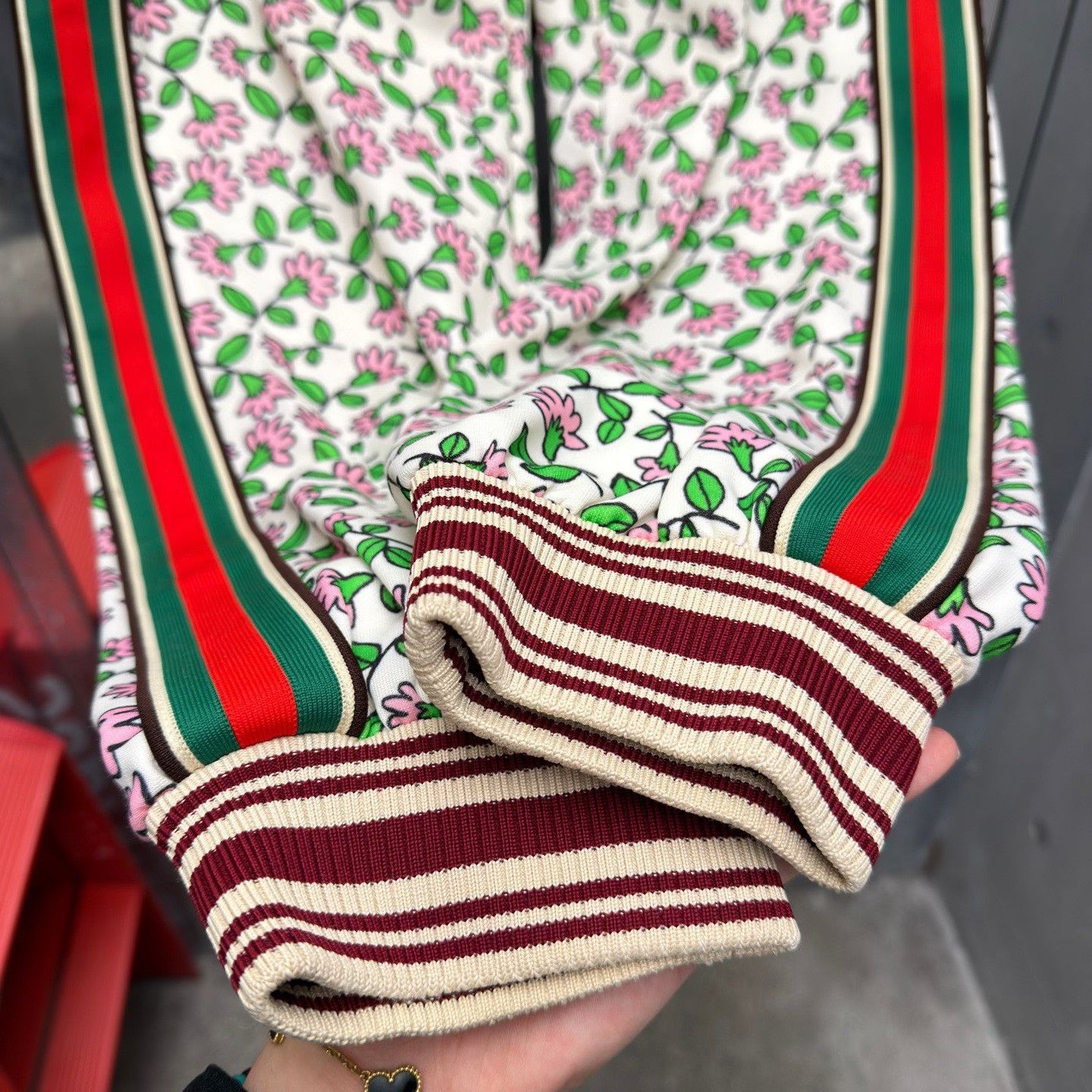 Gucci Gucci Collab Limited Red Sweatpants S Men Size US 30 / EU 46 - 4 Thumbnail
