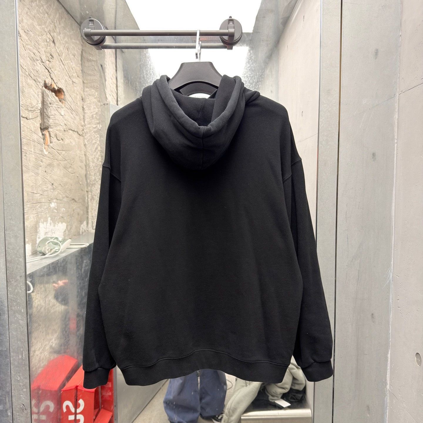 Balenciaga Balenciaga Retro Graphic Hoodie S Men Size US S / EU 44-46 / 1 - 2 Thumbnail