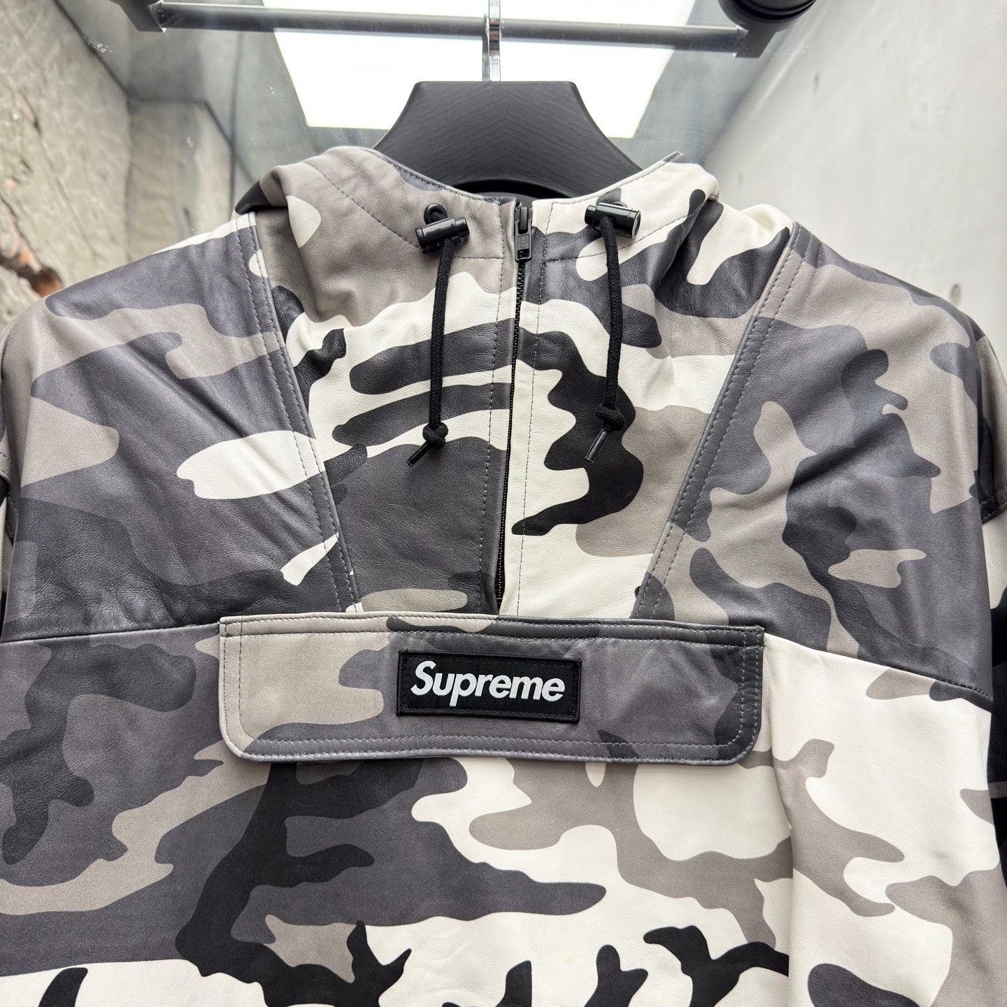 Supreme Supreme Leather Camo Light Jacket M Men Size US M / EU 48-50 / 2 - 3 Thumbnail