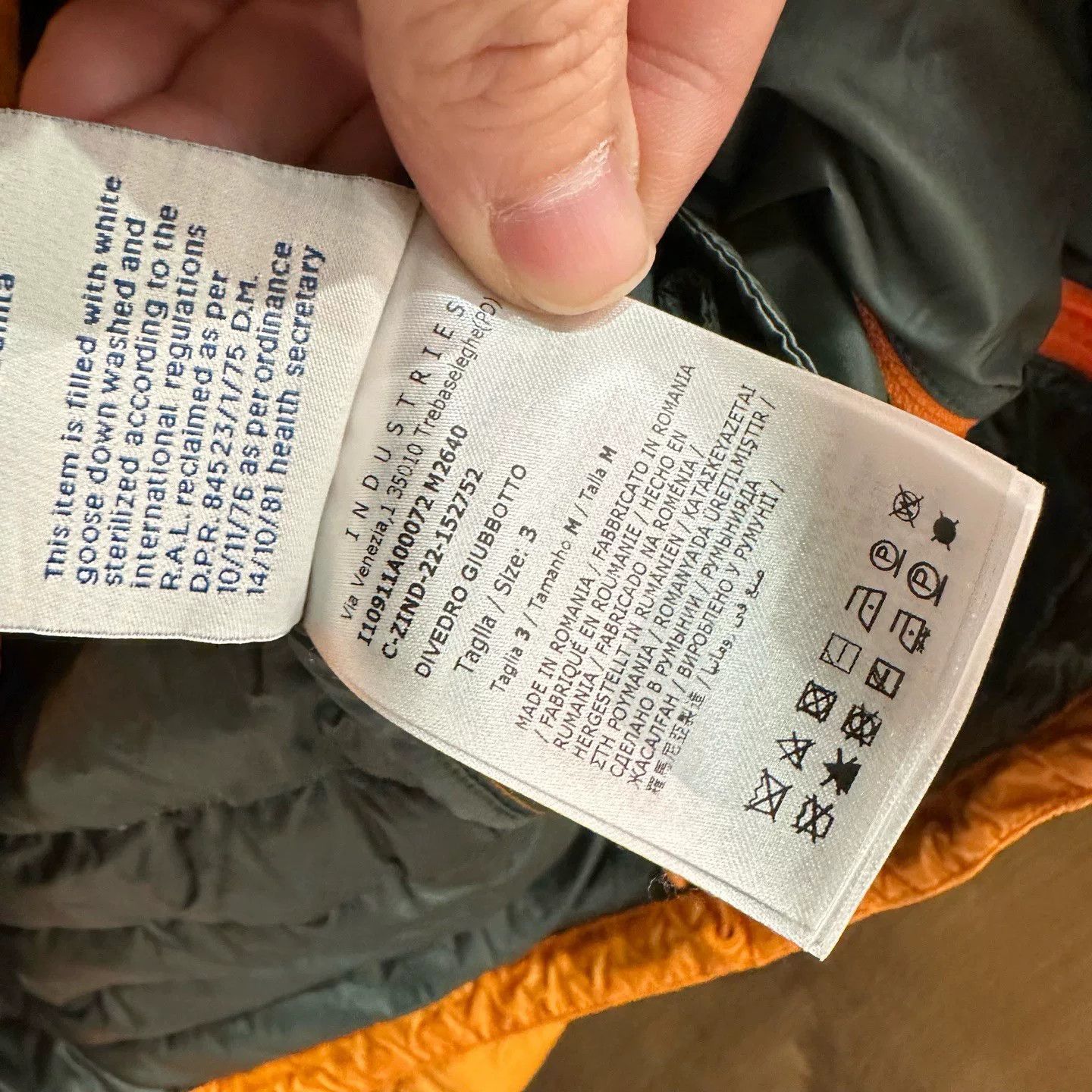 Moncler Moncler Lightweight Down Orange Heavy Coat L Men Size US L / EU 52-54 / 3 - 7 Thumbnail