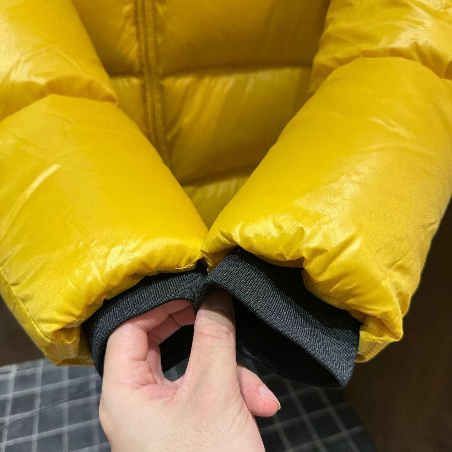 Moncler Moncler Down Yellow Heavy Coat L Men Size US L / EU 52-54 / 3 - 7 Thumbnail