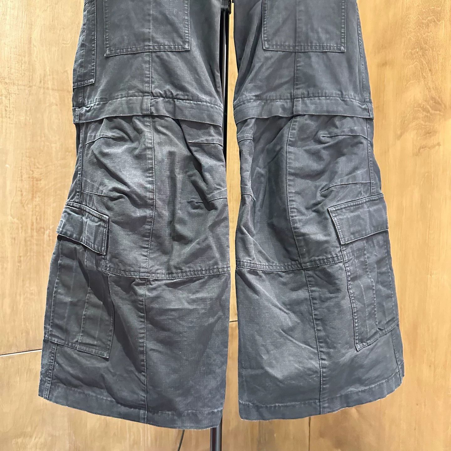 Balenciaga Balenciaga Flare Red Casual Pants M Men Size US 32 / EU 48 - 3 Thumbnail