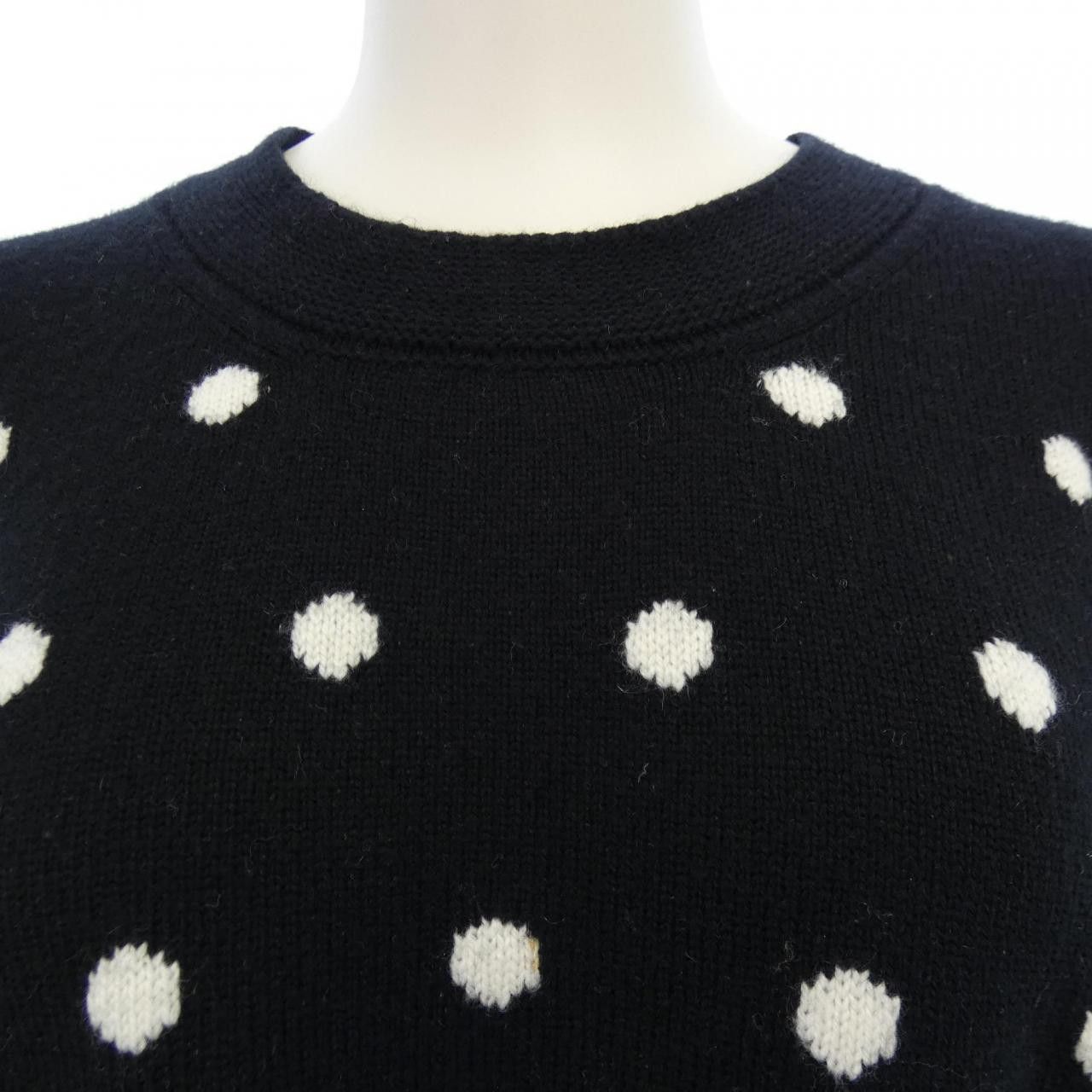 Chanel Chanel Chanel Cashmere Knit Textile Tops P34307K0093608A DUTY FREE for USA Size ONE SIZE - 5 Thumbnail