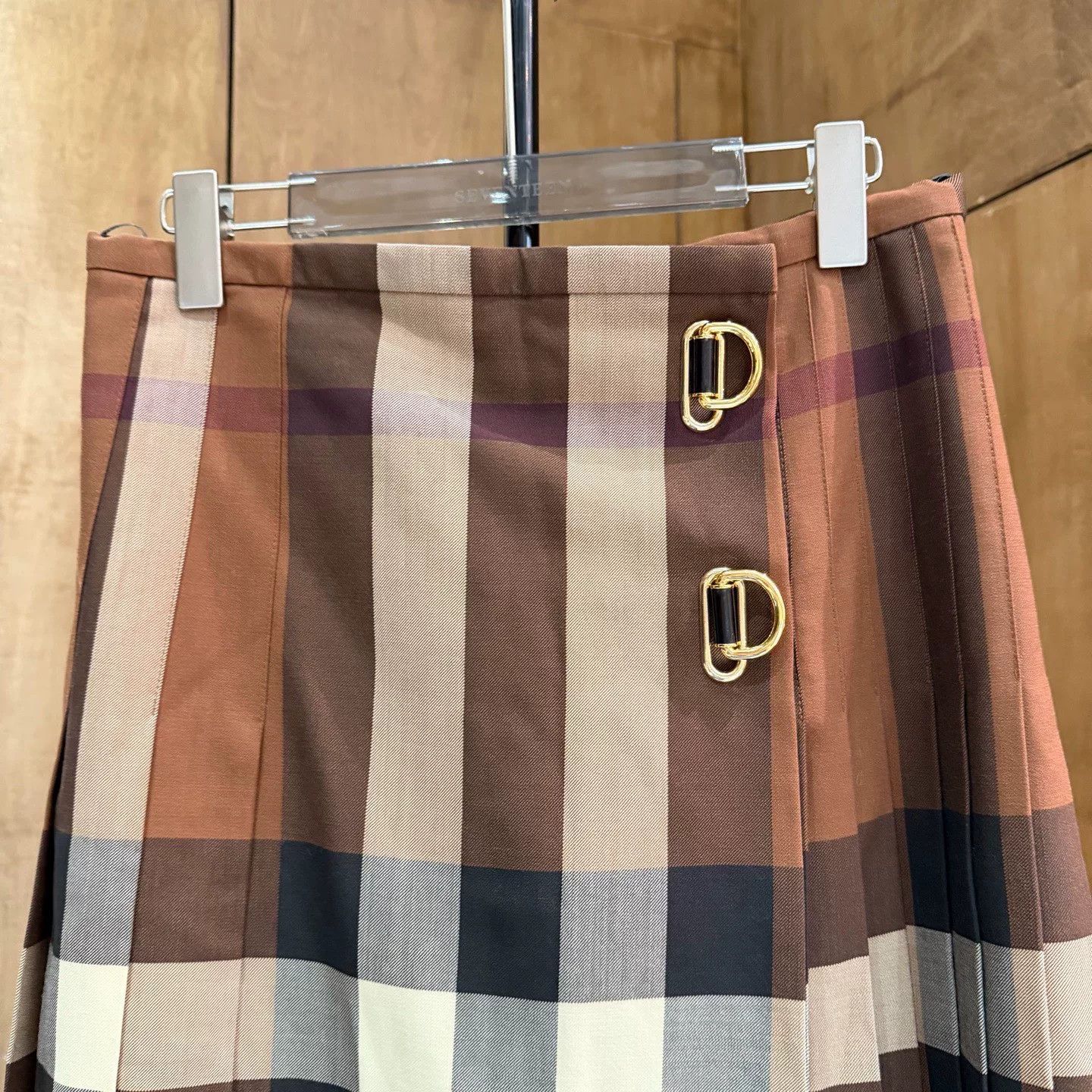 Burberry Burberry Wool Plaid Brown Skirt 40 Women Size 40" / US 18 - 3 Thumbnail
