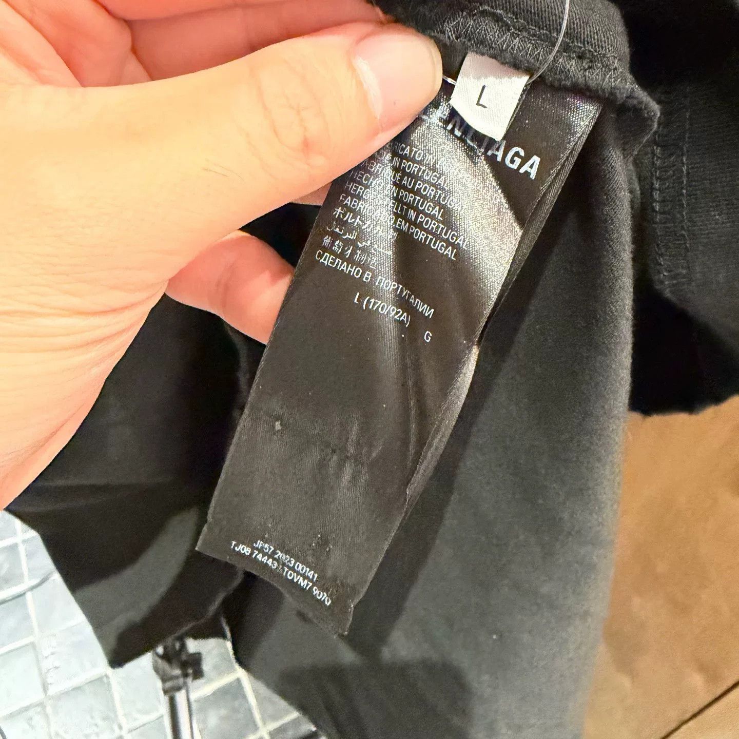 Balenciaga Balenciaga Limited Embroidered Black T-Shirt L Men Size US L / EU 52-54 / 3 - 6 Thumbnail
