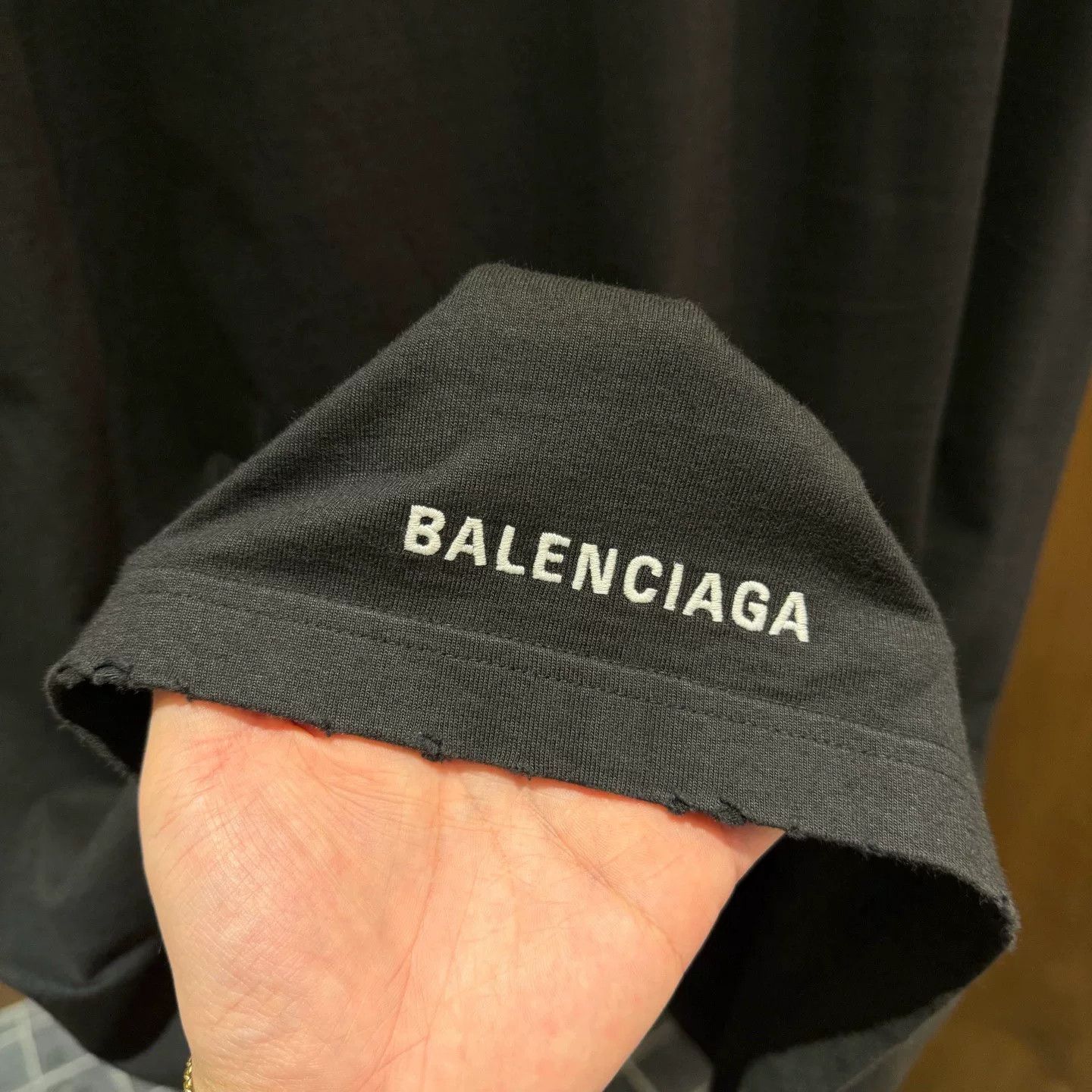 Balenciaga Balenciaga Limited Embroidered Black T-Shirt L Men Size US L / EU 52-54 / 3 - 5 Thumbnail