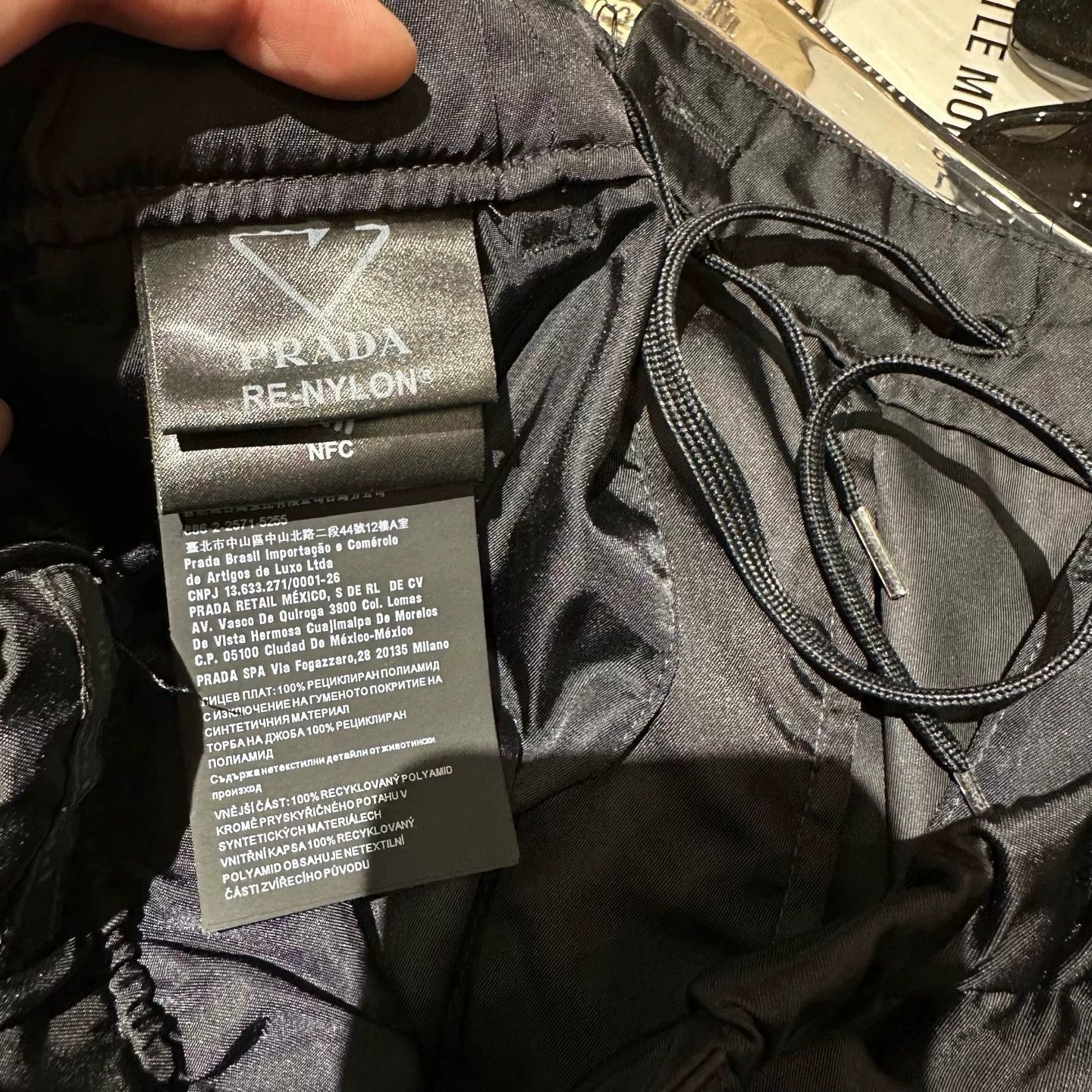 Prada Prada Retro Black Shorts 48 Men Size US 32 / EU 48 - 5 Thumbnail