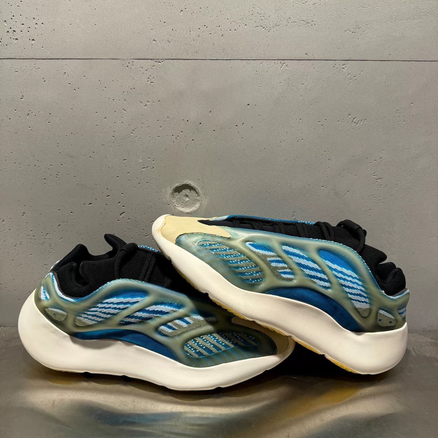 Adidas Adidas Blue Lowtop Sneakers 43 Men Size US 10 / EU 43 - 4 Thumbnail