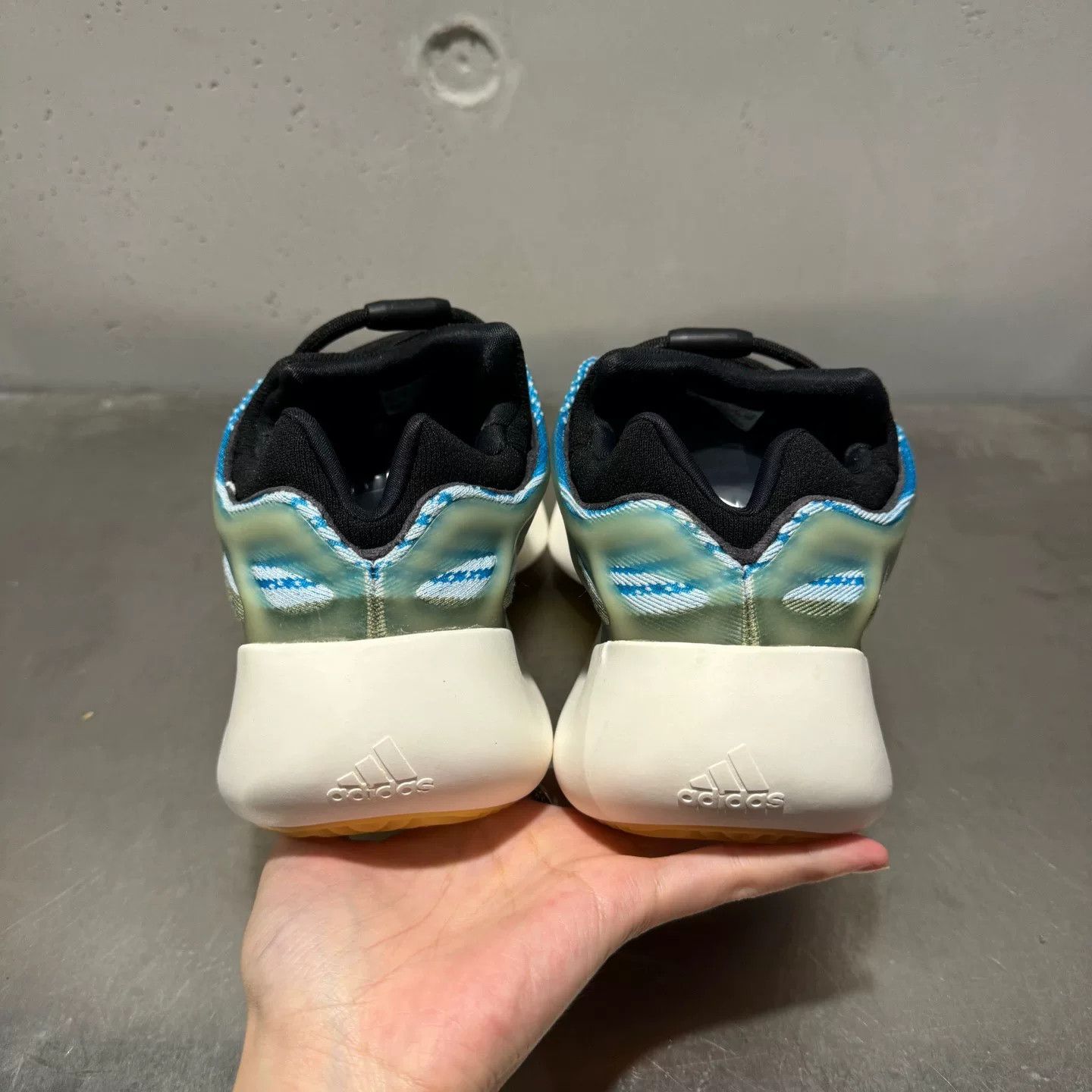 Adidas Adidas Blue Lowtop Sneakers 43 Men Size US 10 / EU 43 - 5 Thumbnail