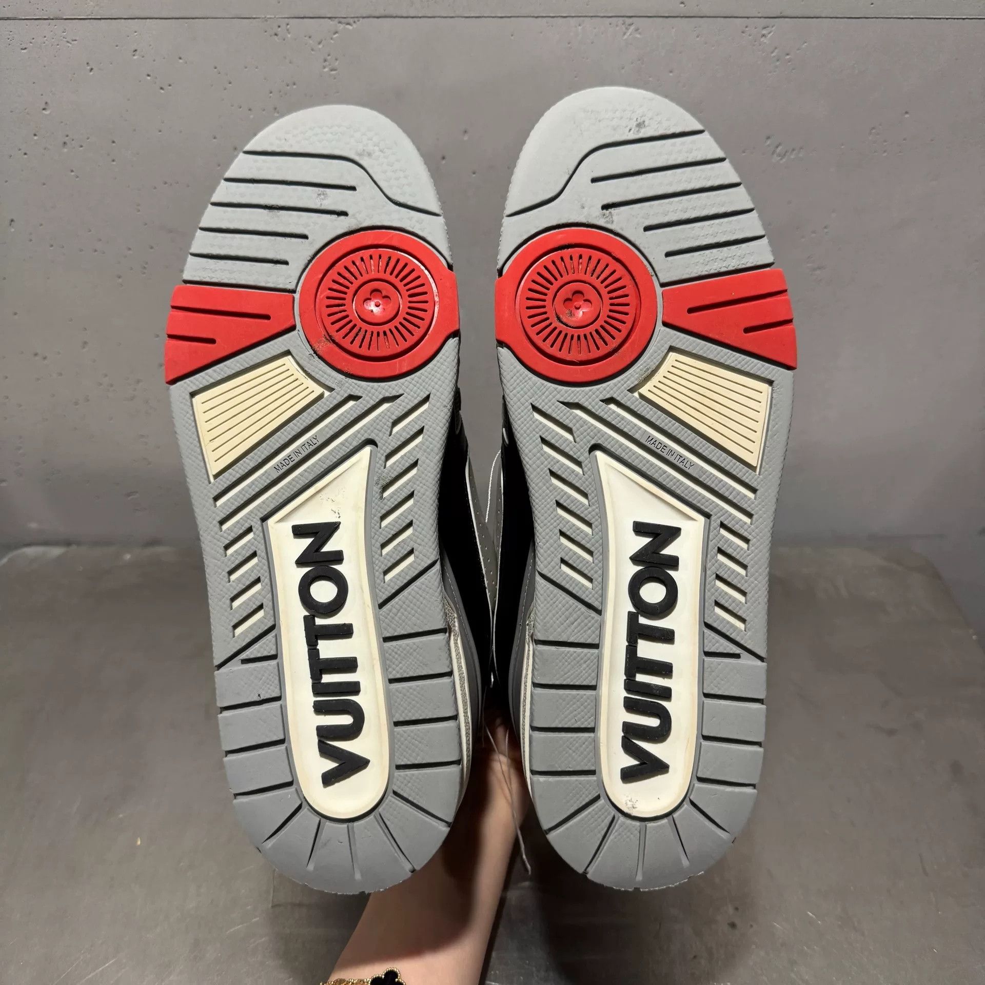 Louis Vuitton Louis Vuitton Training Yellow Lowtop Sneakers 41 Men Size US 8.5 / EU 41-42 - 6 Thumbnail