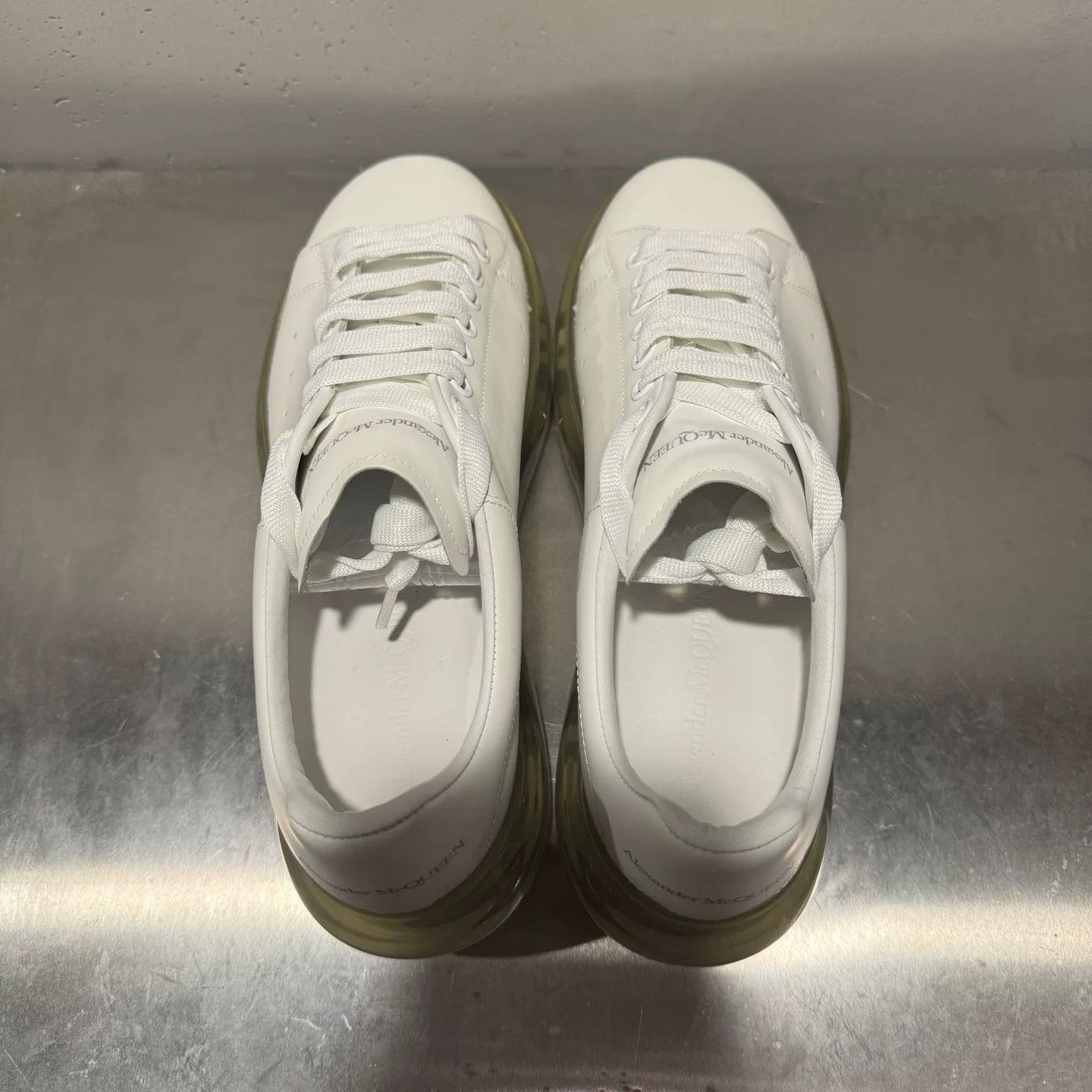 Alexander McQueen Alexander McQueen White Lowtop Sneakers 43 Men Size US 10 / EU 43 - 7 Thumbnail