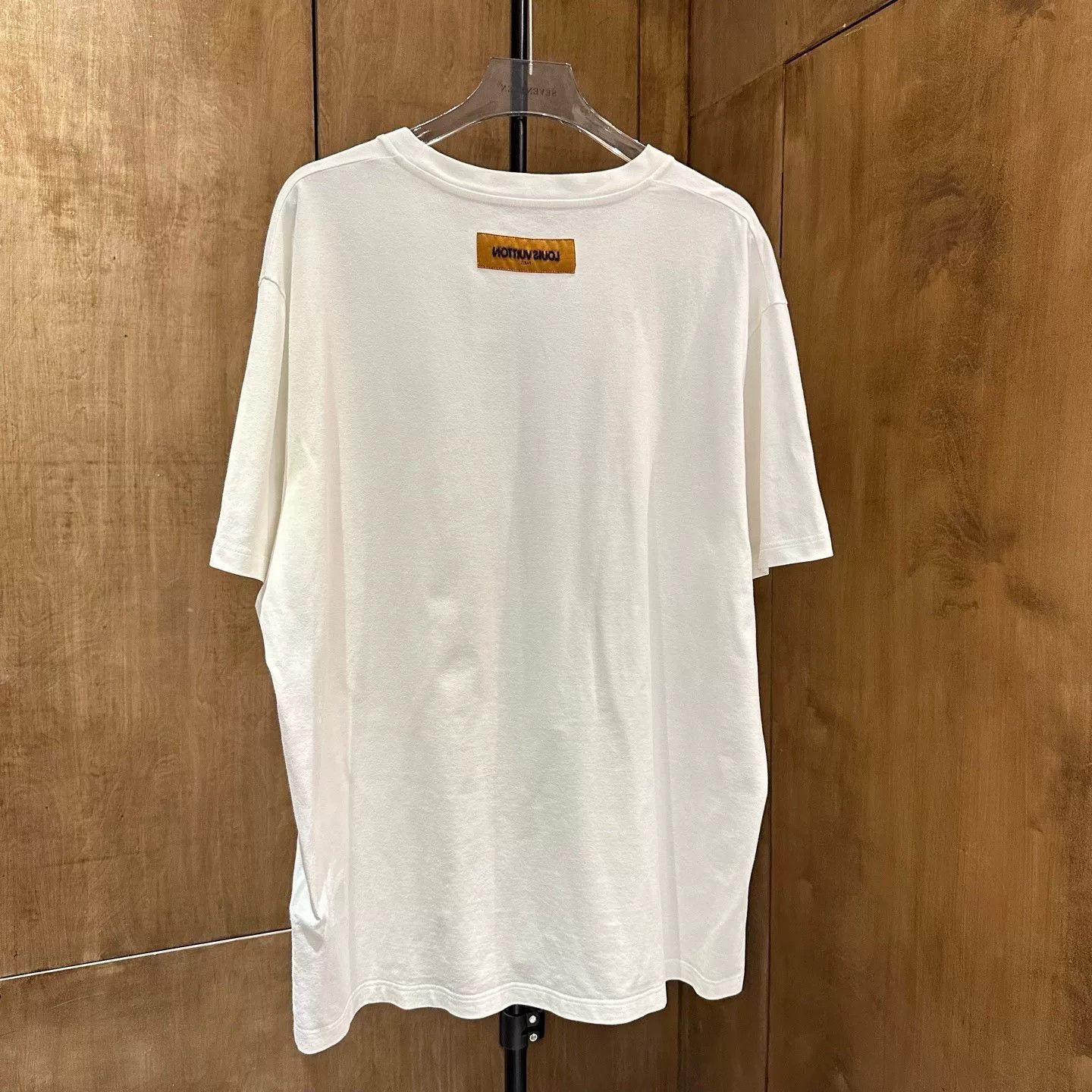 Louis Vuitton Louis Vuitton Collab Green T-Shirt L Men Size US L / EU 52-54 / 3 - 2 Thumbnail