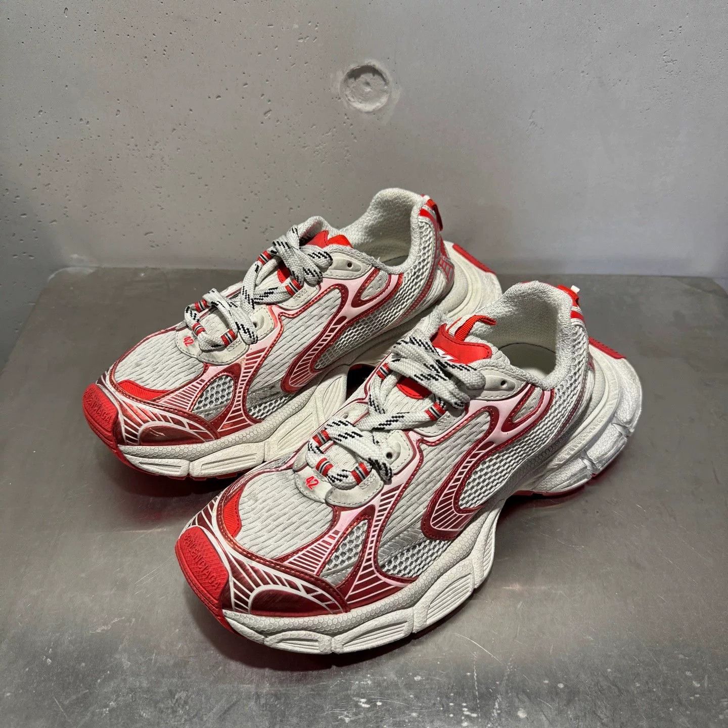 Balenciaga Balenciaga Distressed Red Lowtop Sneakers XXXL Men Size US 10 / EU 43 - 2 Thumbnail