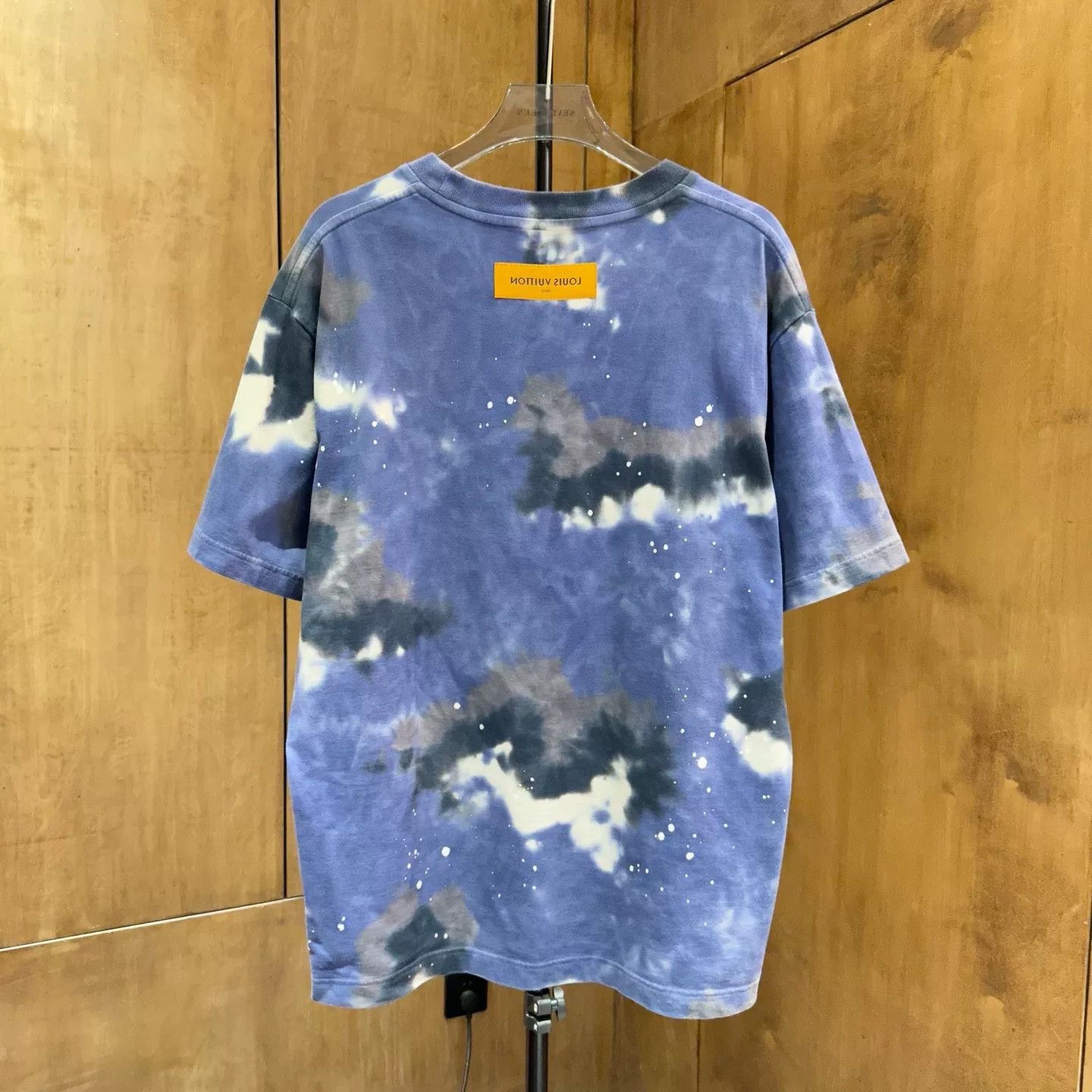 Louis Vuitton Louis Vuitton Blue T-Shirt L Women Size L / US 10 / IT 46 - 2 Thumbnail
