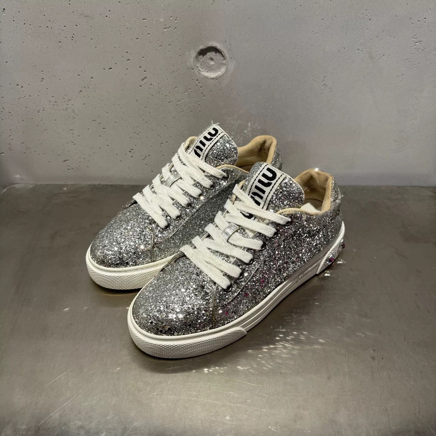 Miu Miu Miu Miu Green Lowtop Sneakers 37 Women Size US 6.5 / IT 36.5 - 2 Thumbnail