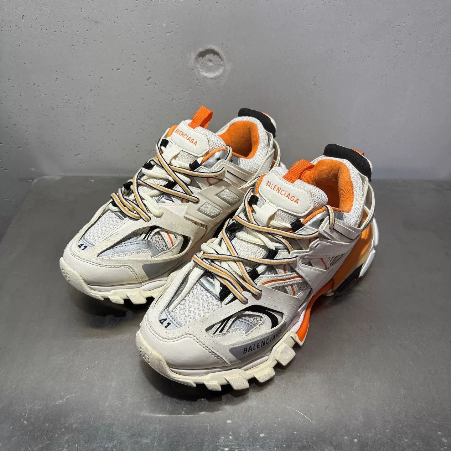 Balenciaga Balenciaga Multi Lowtop Sneakers 41 Men Size US 8.5 / EU 41-42 - 2 Thumbnail