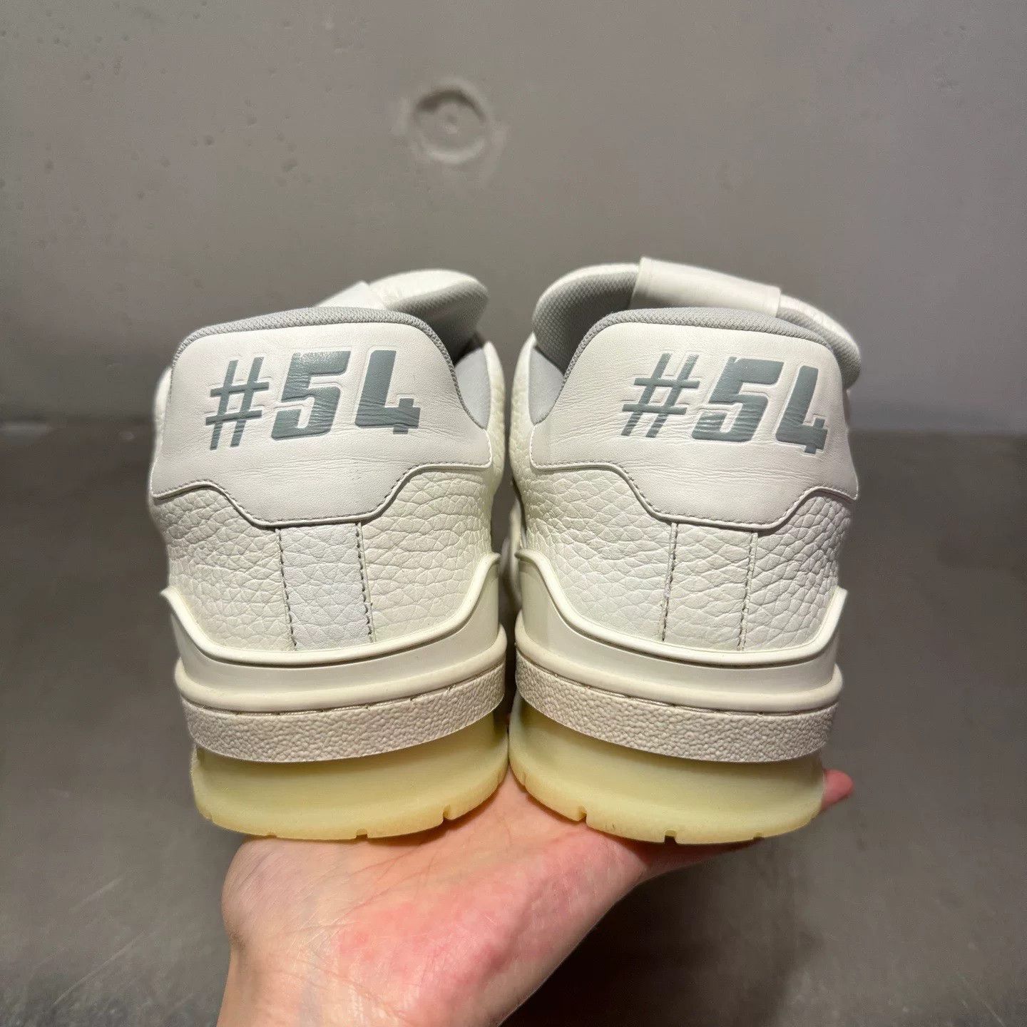 Louis Vuitton Louis Vuitton Training White Lowtop Sneakers 42 Women Size US 10.5 / IT 40.5 - 5 Thumbnail