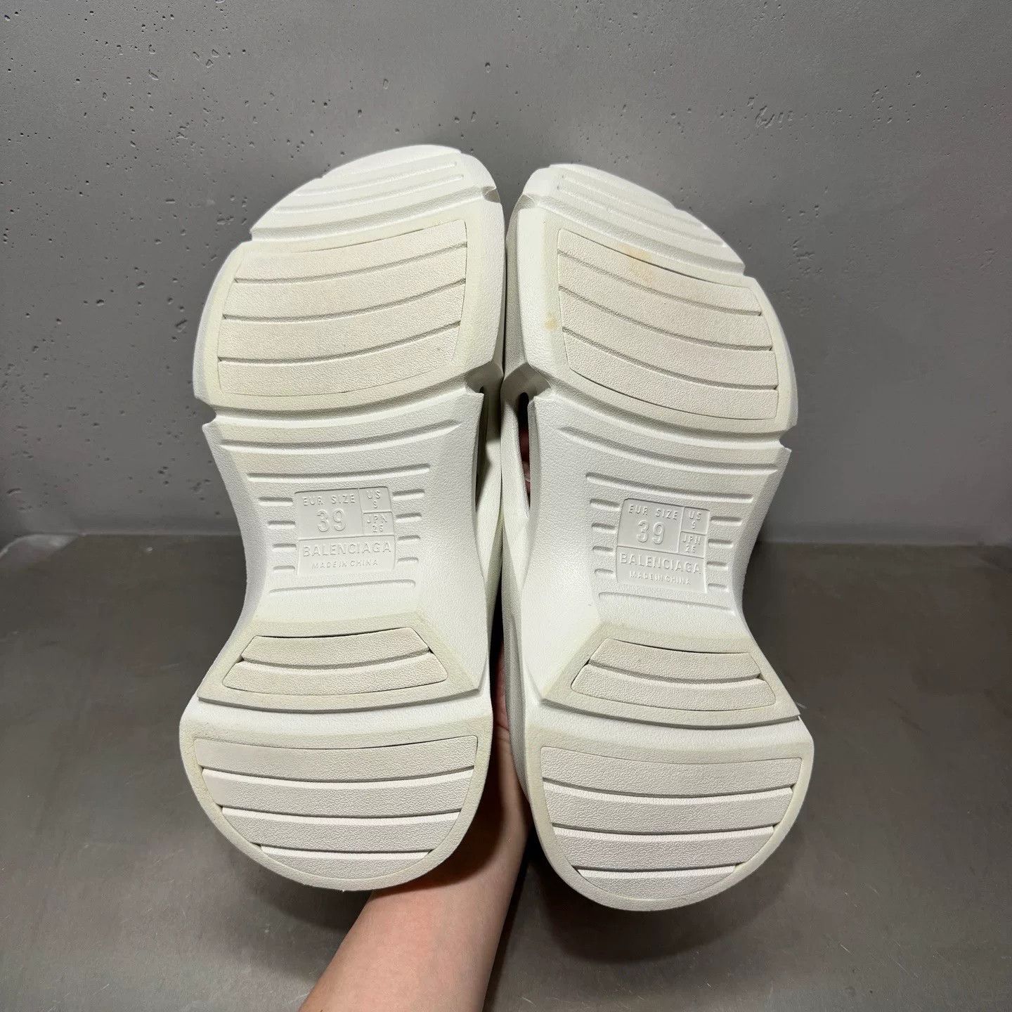 Balenciaga Balenciaga White Sandals 39 Men Size US 6.5 / EU 39-40 - 6 Thumbnail