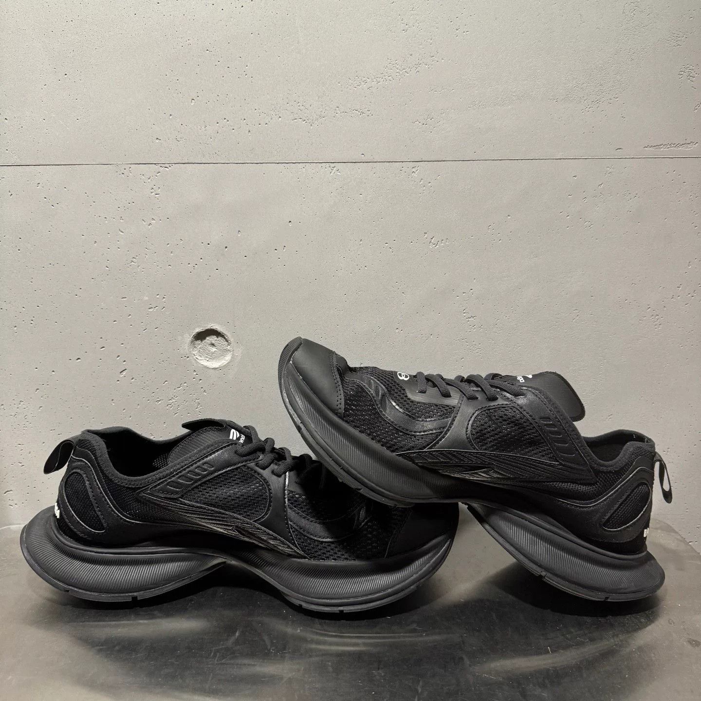 Balenciaga Balenciaga Black Lowtop Sneakers 44 Men Size US 10.5 / EU 43-44 - 3 Thumbnail