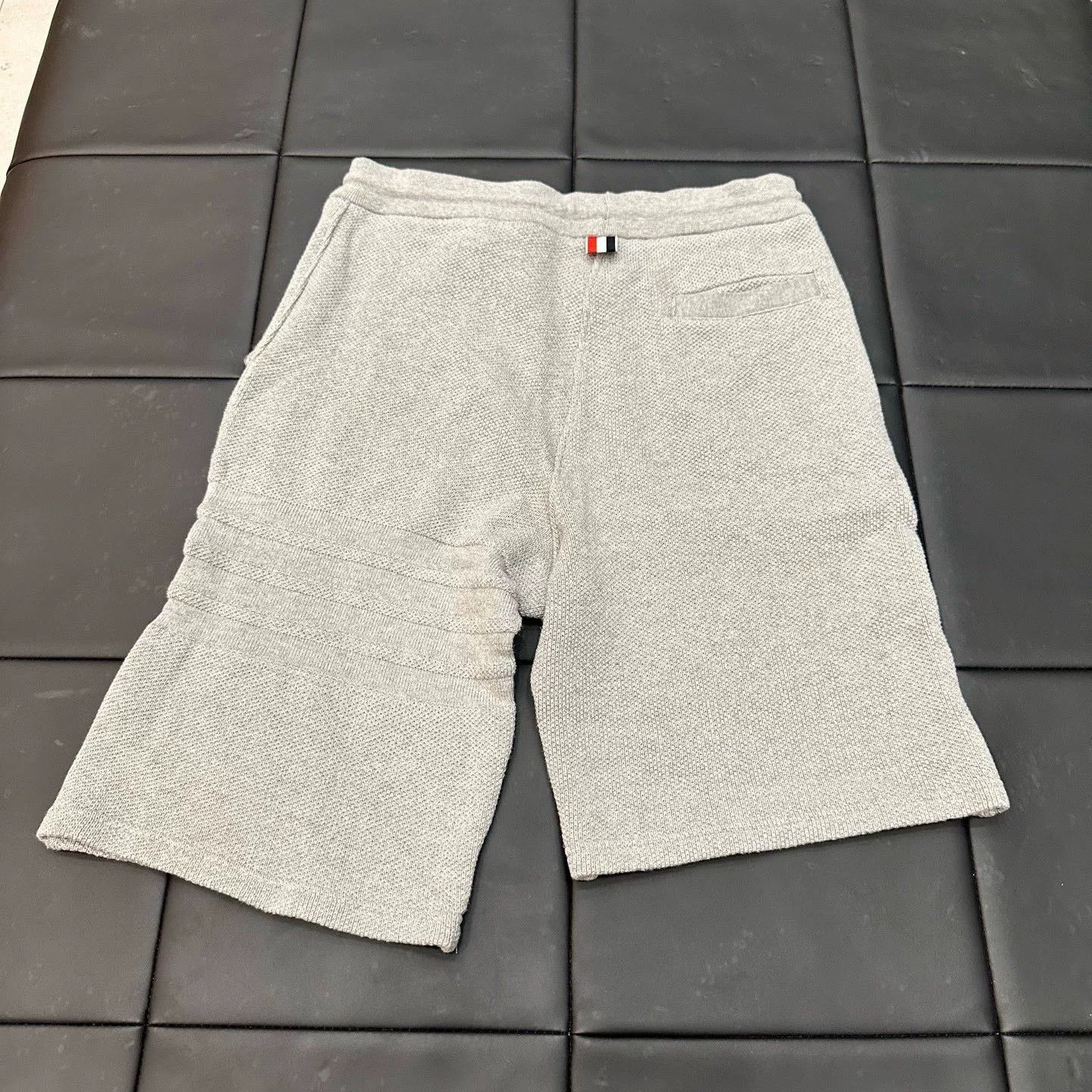 Thom Browne Thom Browne Striped Brown Shorts 40 Men Size US 40 / EU 56 - 2 Thumbnail