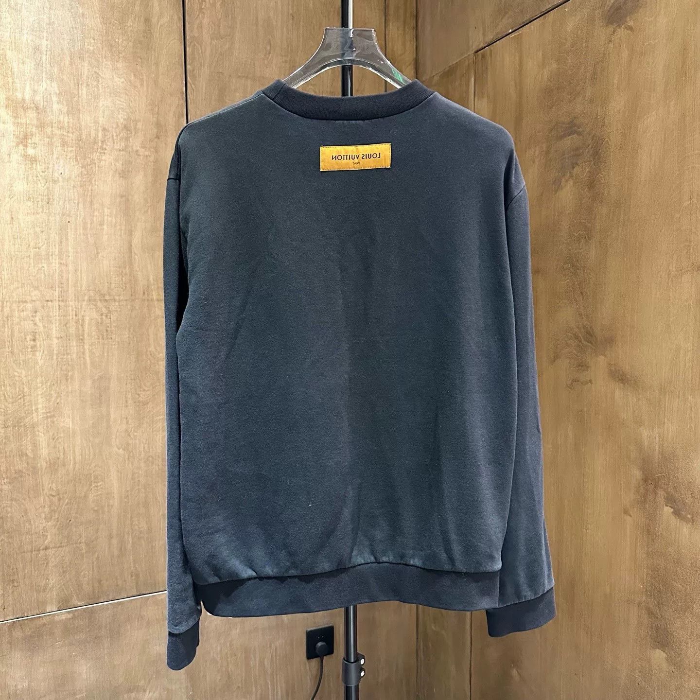 Louis Vuitton Louis Vuitton Black Hoodie M Men Size US M / EU 48-50 / 2 - 2 Thumbnail