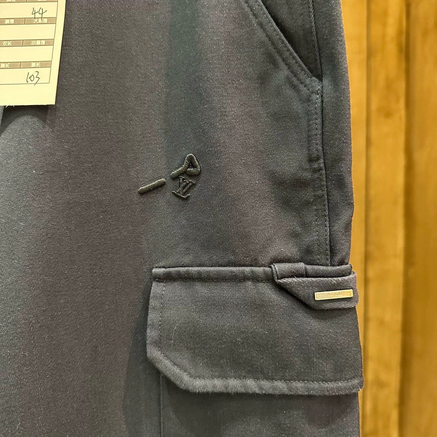 Louis Vuitton Louis Vuitton Embroidered Blue Casual Pants 42 Men Size US 42 / EU 58 - 4 Thumbnail