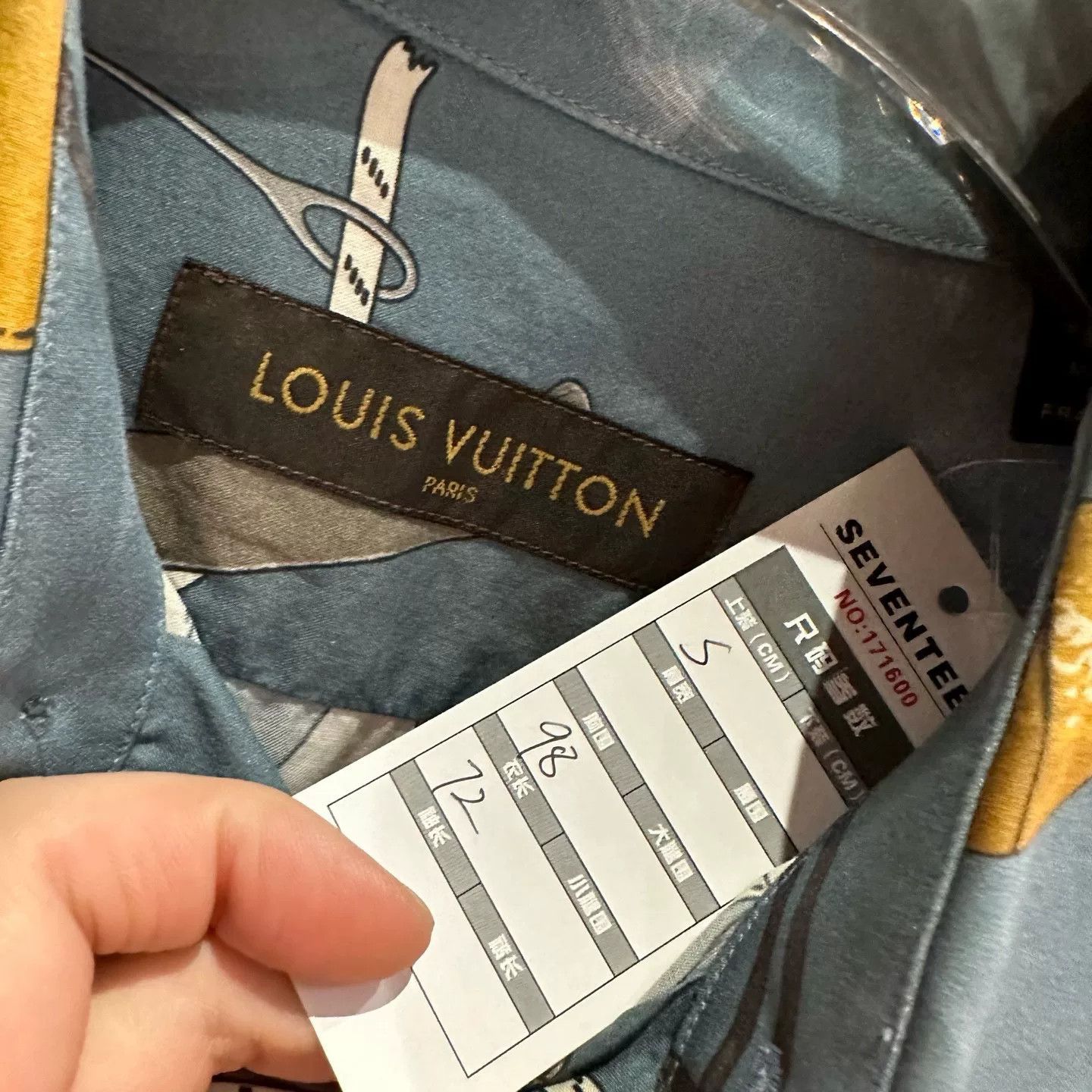 Louis Vuitton Louis Vuitton Retro Green Shirt S Men Size US S / EU 44-46 / 1 - 6 Thumbnail