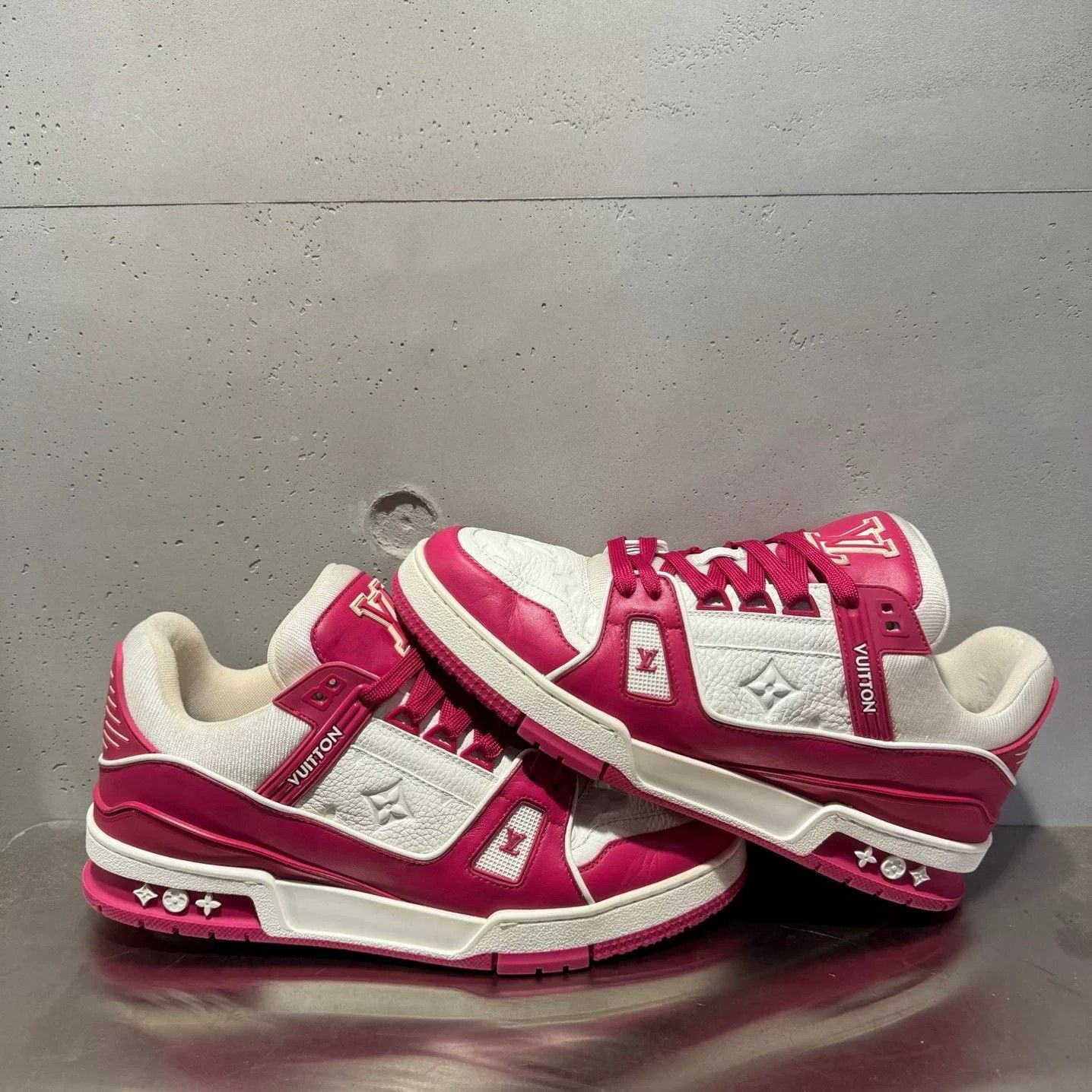 Louis Vuitton Louis Vuitton Training Red Lowtop Sneakers 42 Men Size US 9 / EU 42 - 4 Thumbnail