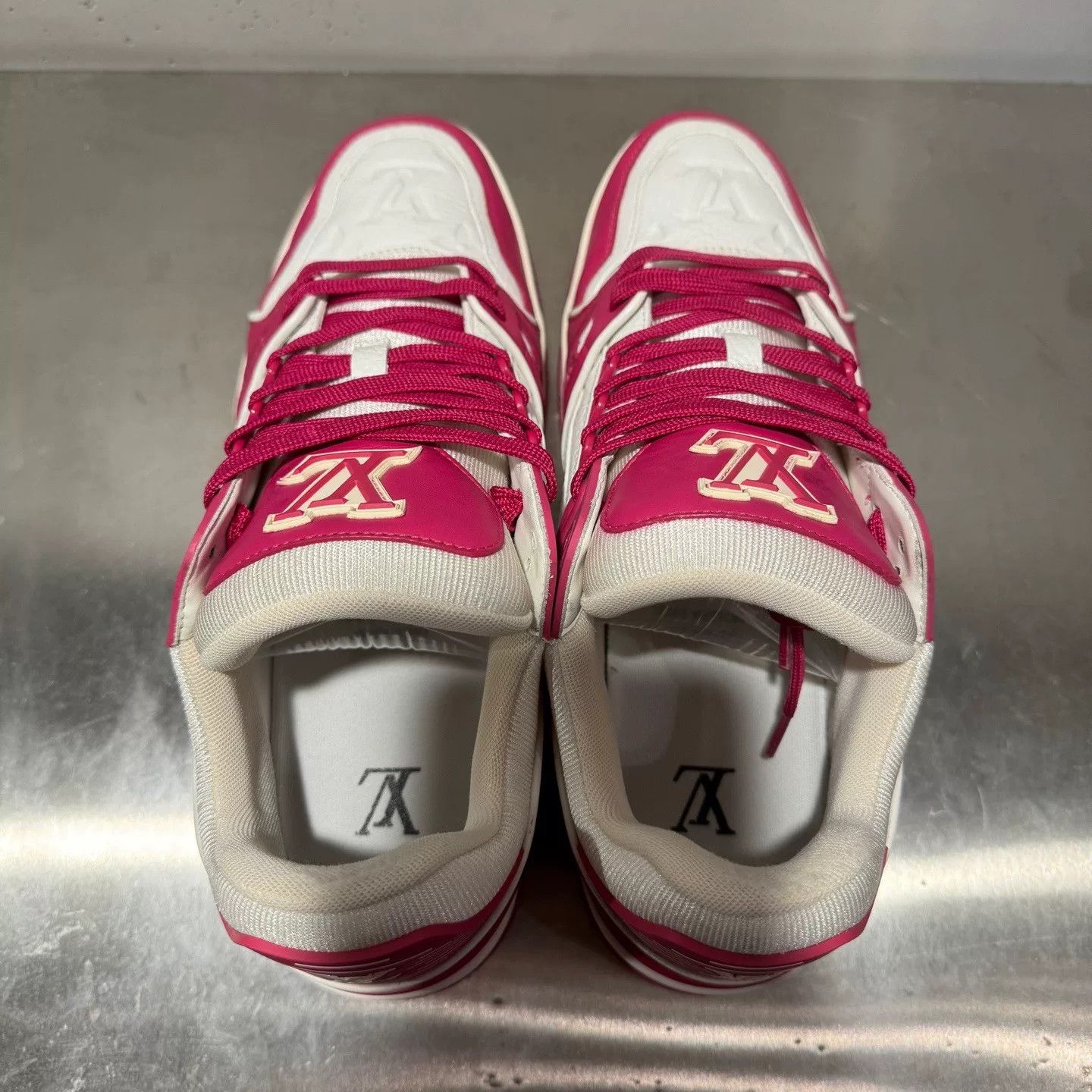 Louis Vuitton Louis Vuitton Training Red Lowtop Sneakers 42 Men Size US 9 / EU 42 - 7 Thumbnail
