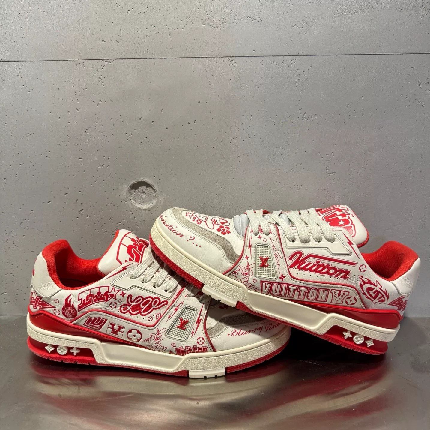 Louis Vuitton Louis Vuitton Limited Red Lowtop Sneakers 41 Men Size US 8.5 / EU 41-42 - 4 Thumbnail