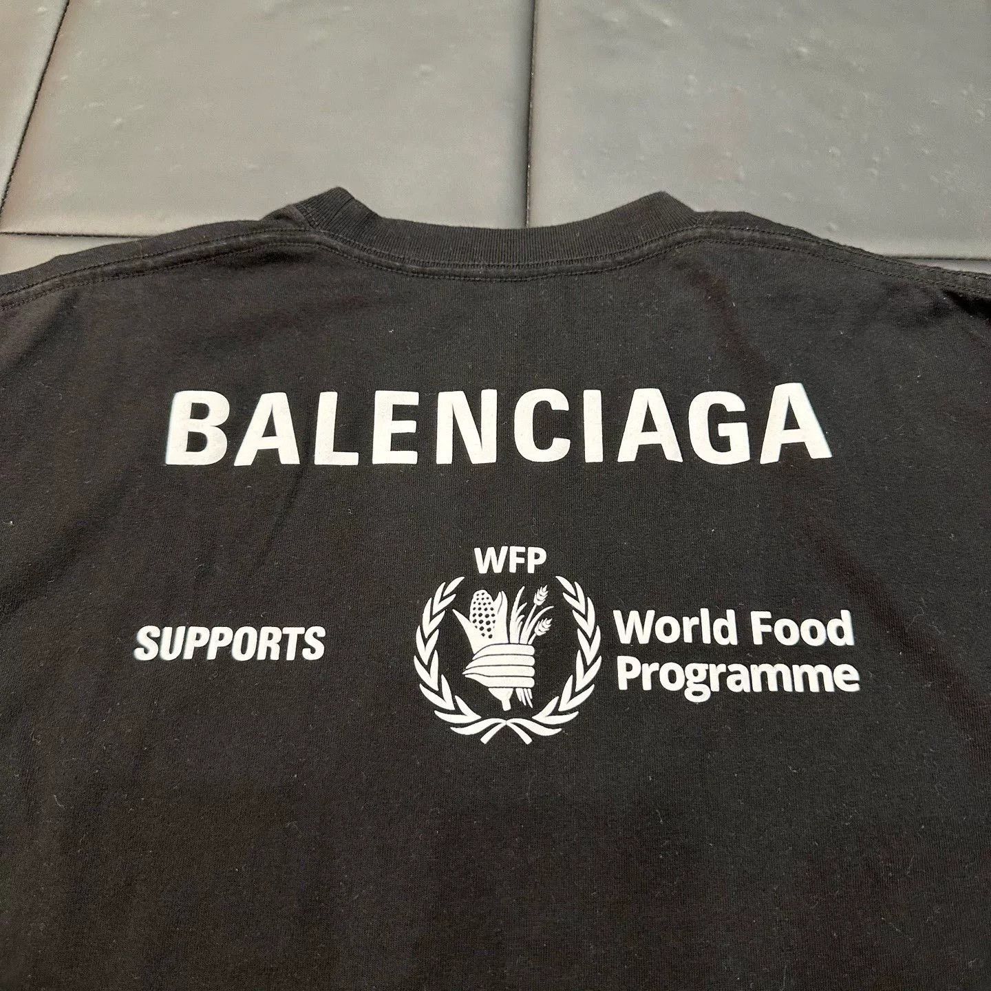 Balenciaga Balenciaga Collab Black T-Shirt S Women Size S / US 4 / IT 40 - 5 Thumbnail