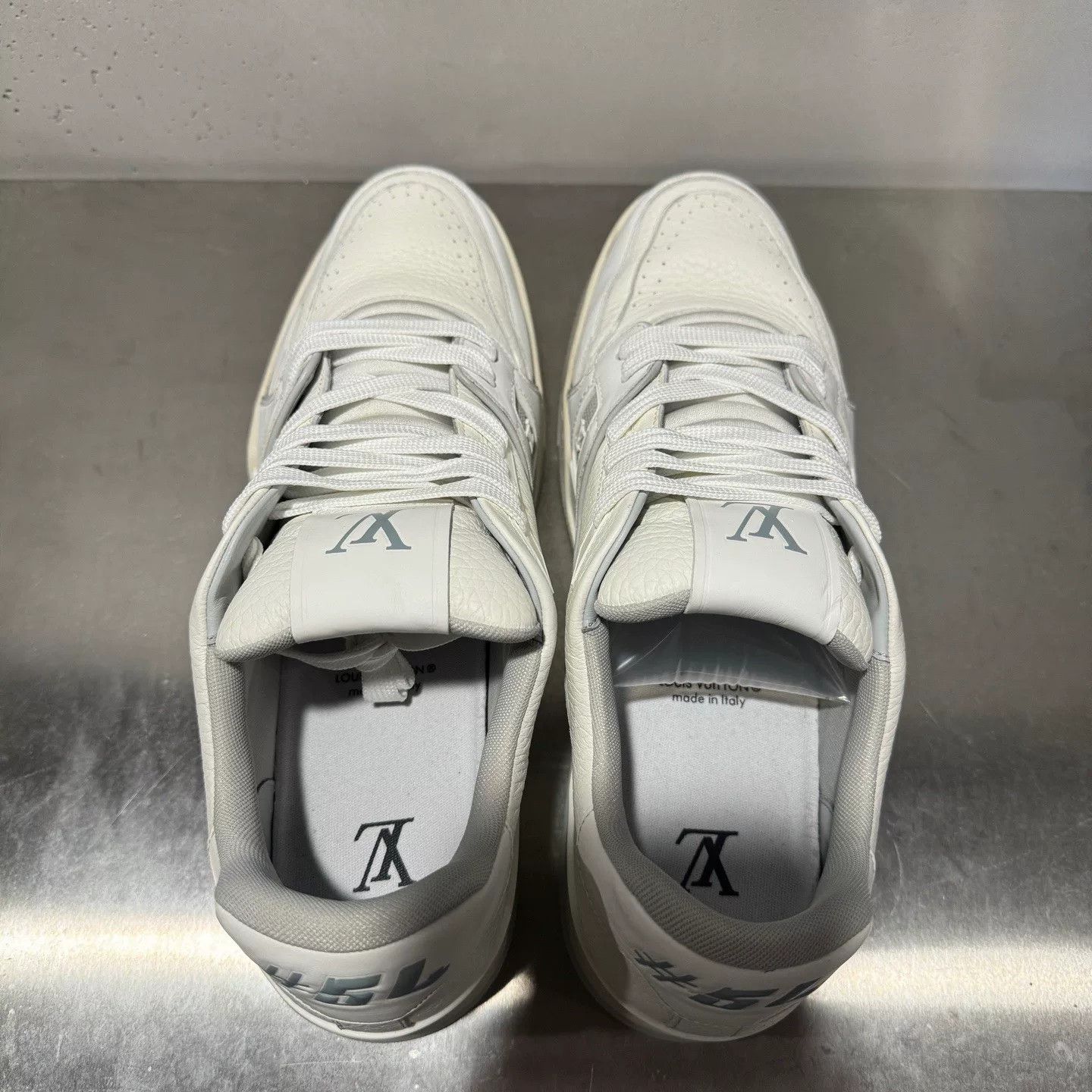 Louis Vuitton Louis Vuitton Training White Lowtop Sneakers 44 Men Size US 10.5 / EU 43-44 - 7 Thumbnail