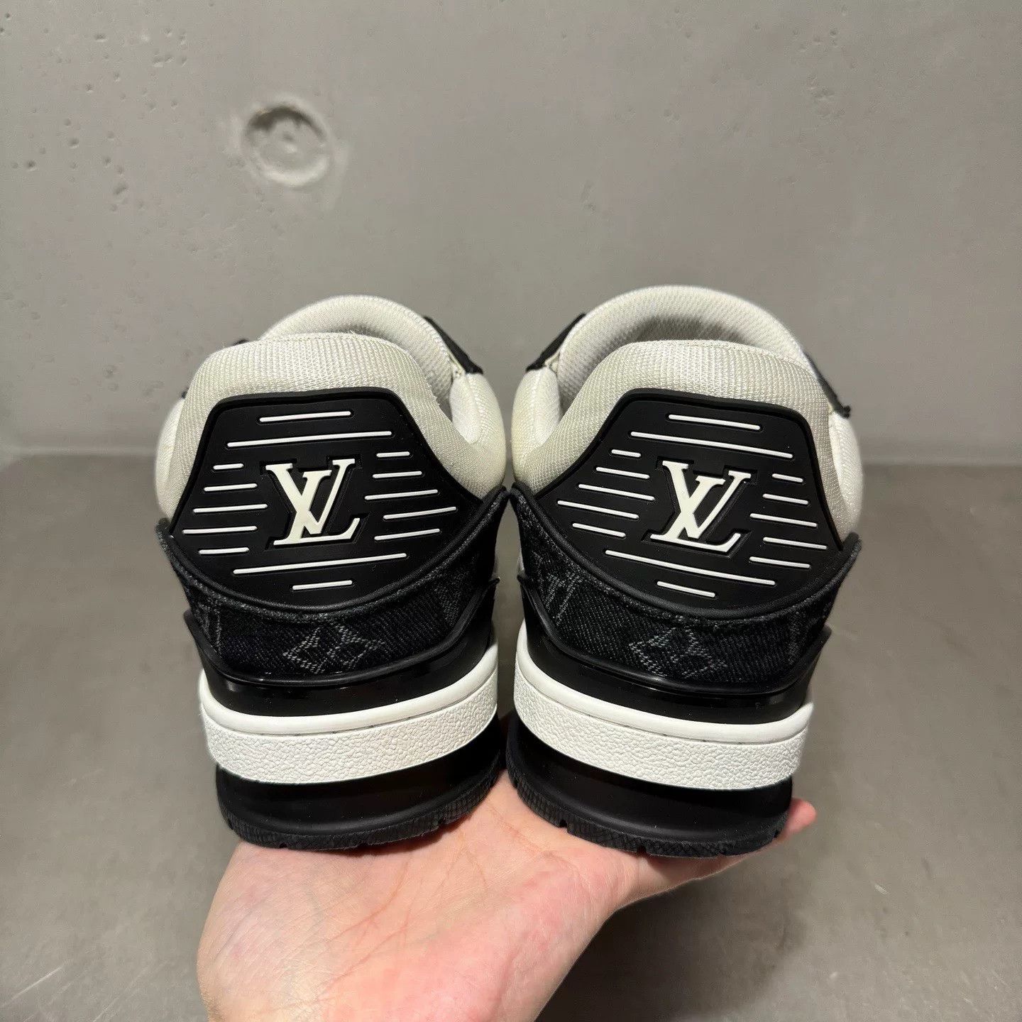 Louis Vuitton Louis Vuitton Training Denim Black Lowtop Sneakers 40 Men Size US 7.5 / EU 40-41 - 5 Thumbnail