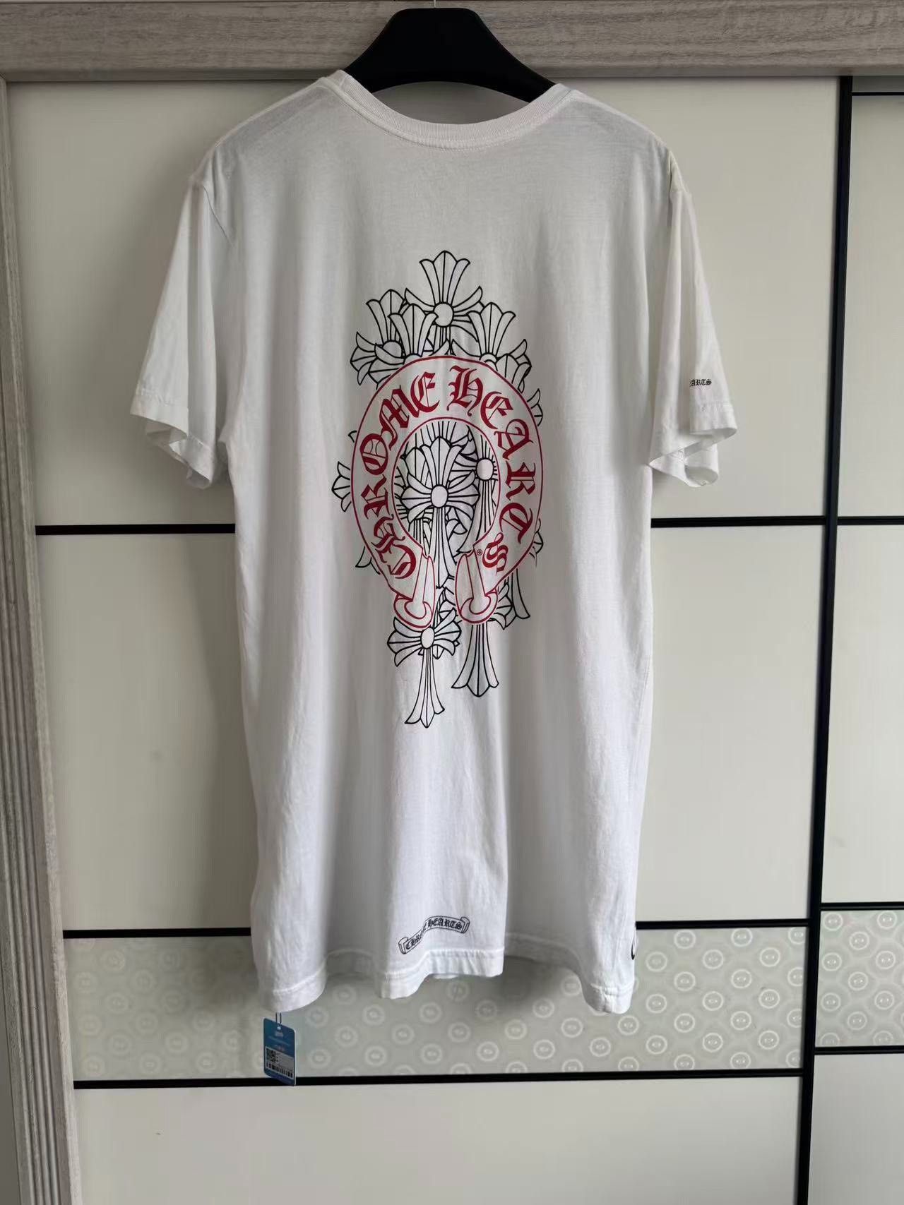 Chrome Hearts Chrome Hearts Red T-Shirt L Men Size US L / EU 52-54 / 3 - 2 Thumbnail
