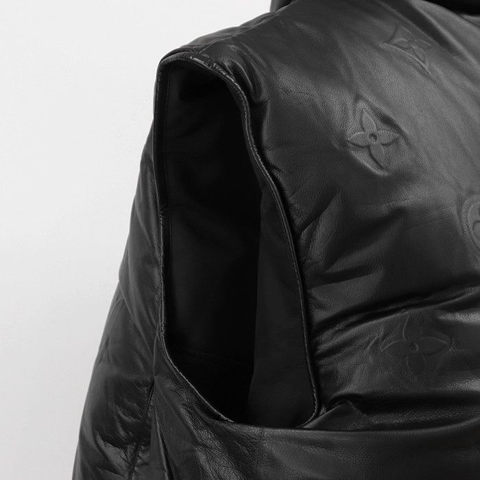 Louis Vuitton Louis Vuitton Louis Vuitton Monogram Cow Leather Down Vest Leather Outerwear DUTY FREE for USA Size ONE SIZE - 11 Thumbnail