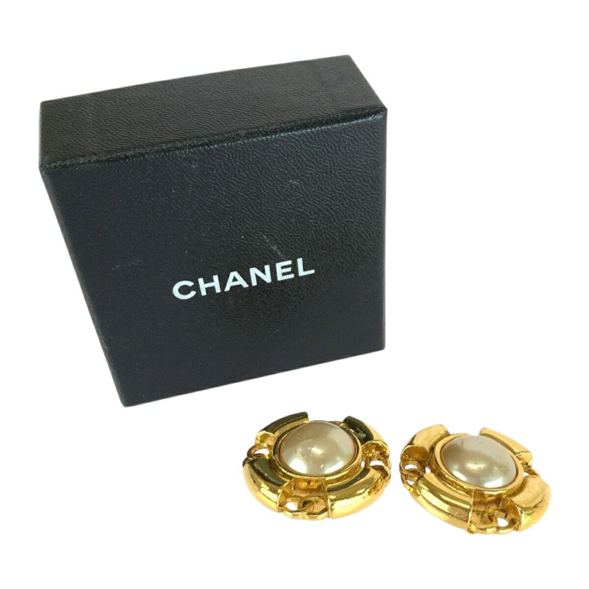 Chanel Chanel Chanel Coco Mark Pearl Clip On Earrings Metal Earrings DUTY FREE for USA Size ONE SIZE - 10 Thumbnail
