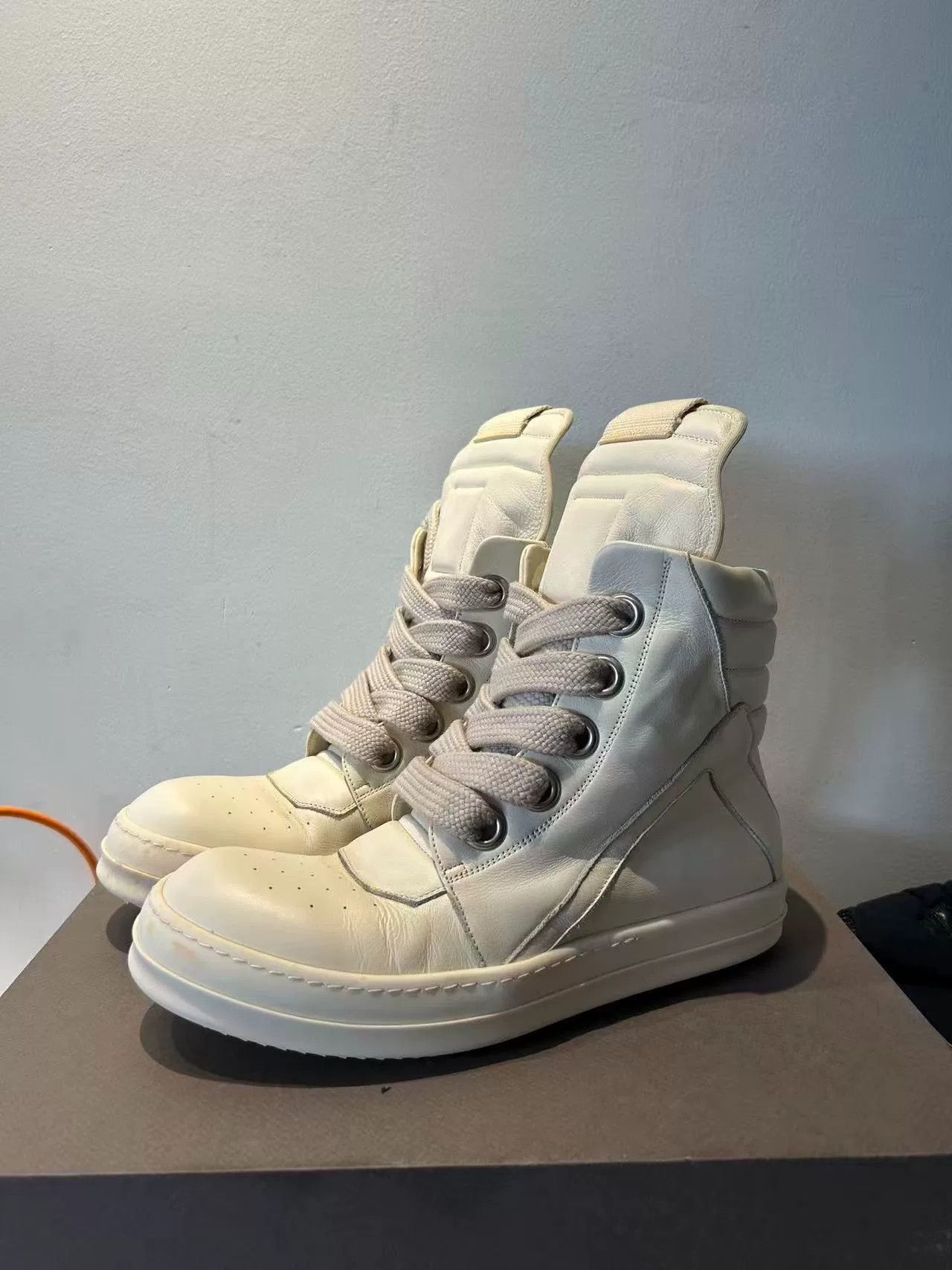 Rick Owens Rick Owens White Hitop Sneakers 42 Men Size US 9 / EU 42 - 2 Thumbnail
