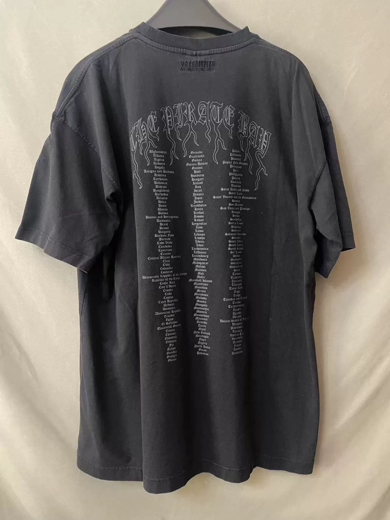 Balenciaga Balenciaga Printed Pink T-Shirt XS Men Size US XS / EU 42 / 0 - 3 Thumbnail