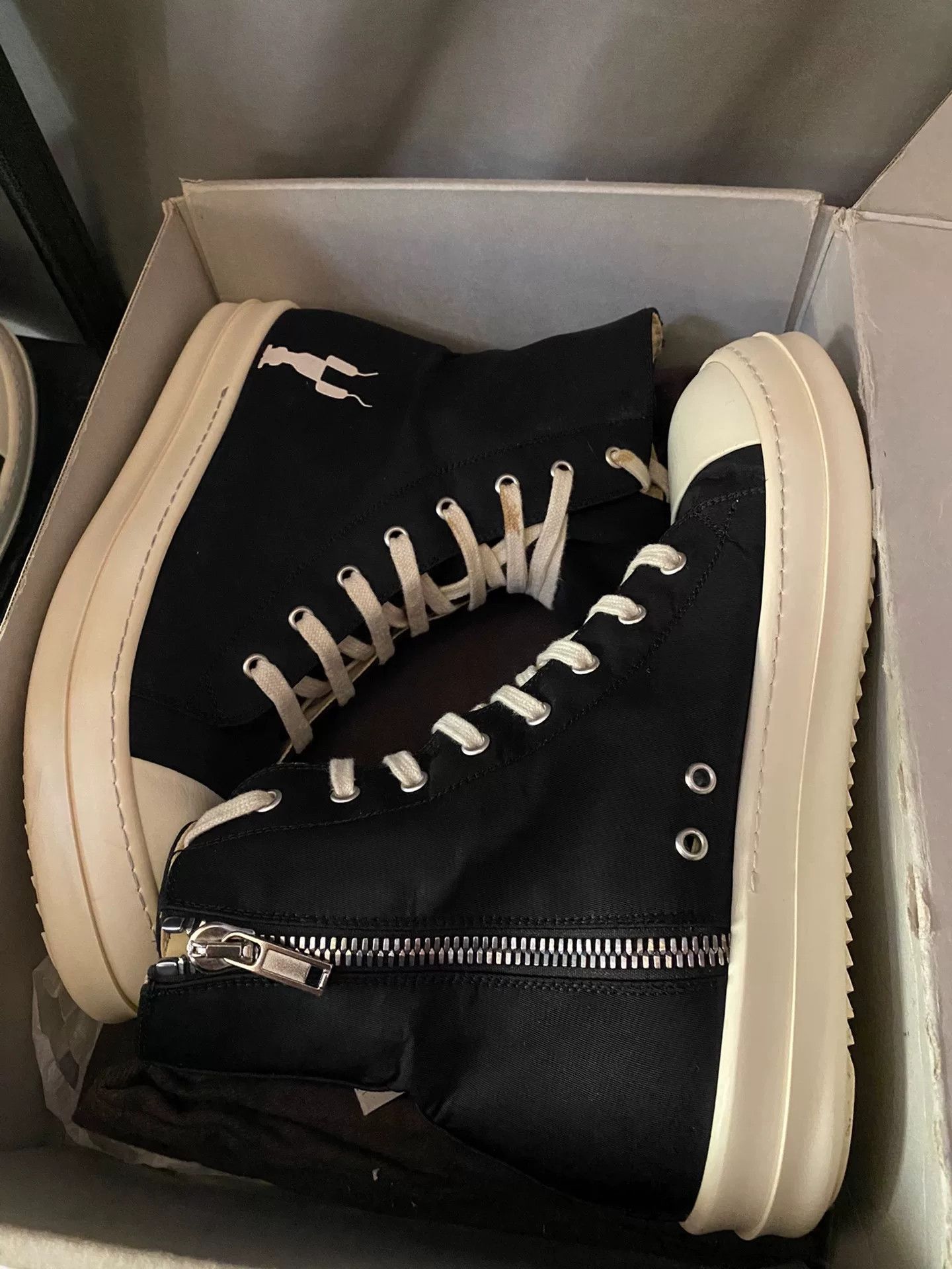 Rick Owens Rick Owens Retro Hitop Sneakers 43.5 Men Size US 10.5 / EU 43-44 - 2 Thumbnail
