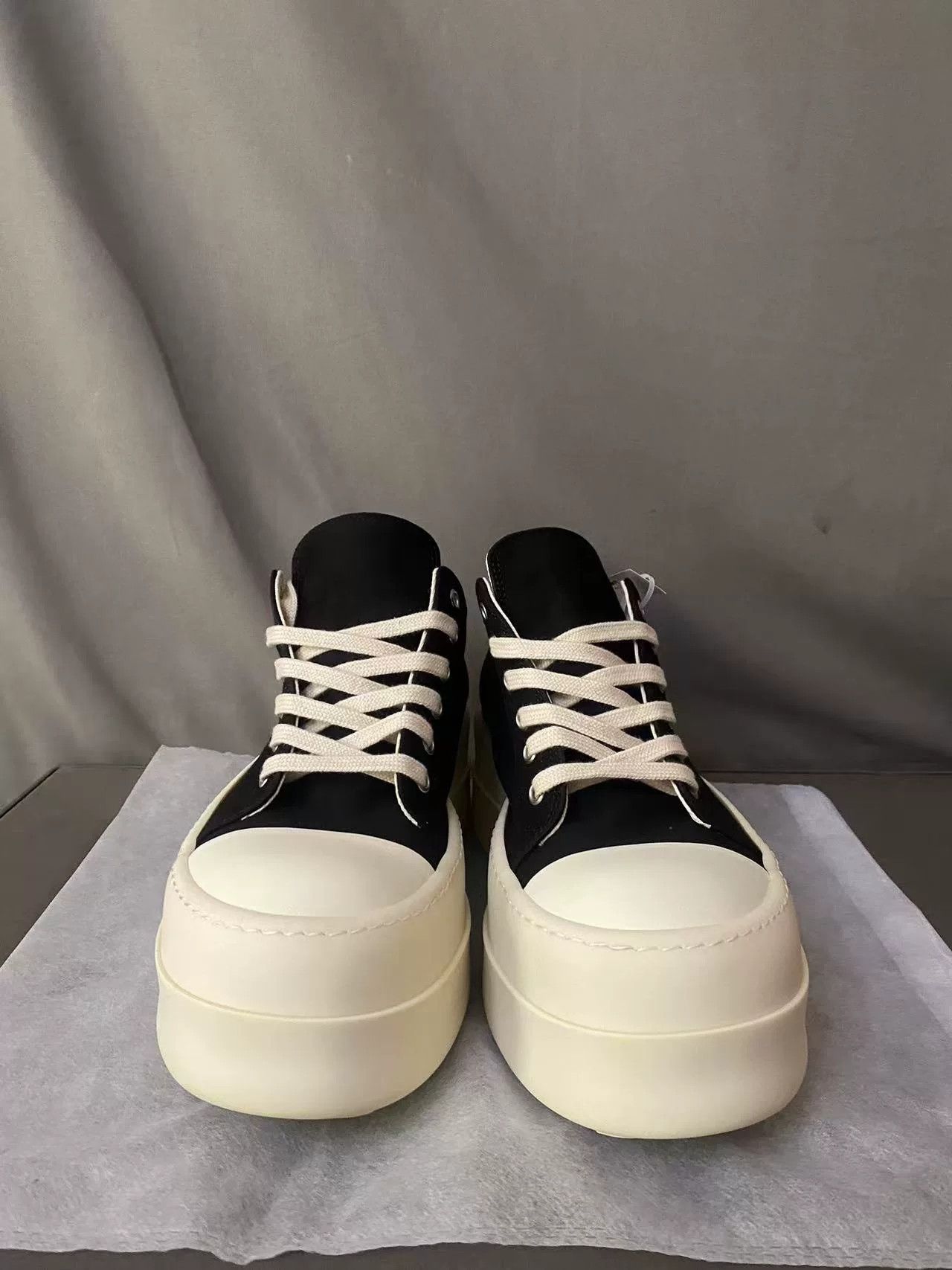 Rick Owens Rick Owens Lowtop Sneakers 39 Women Size US 8.5 / IT 38.5 - 2 Thumbnail