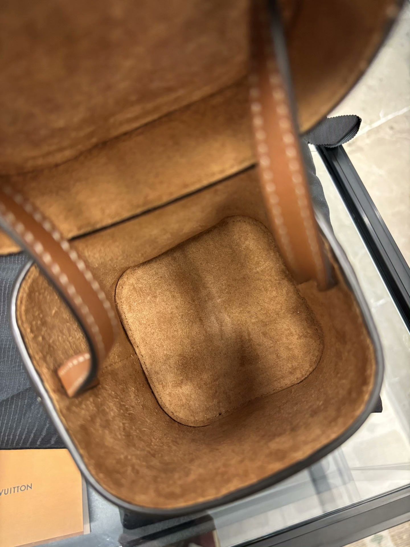 Celine Celine Brown Shoulder Bag OS Women Size ONE SIZE - 6 Thumbnail