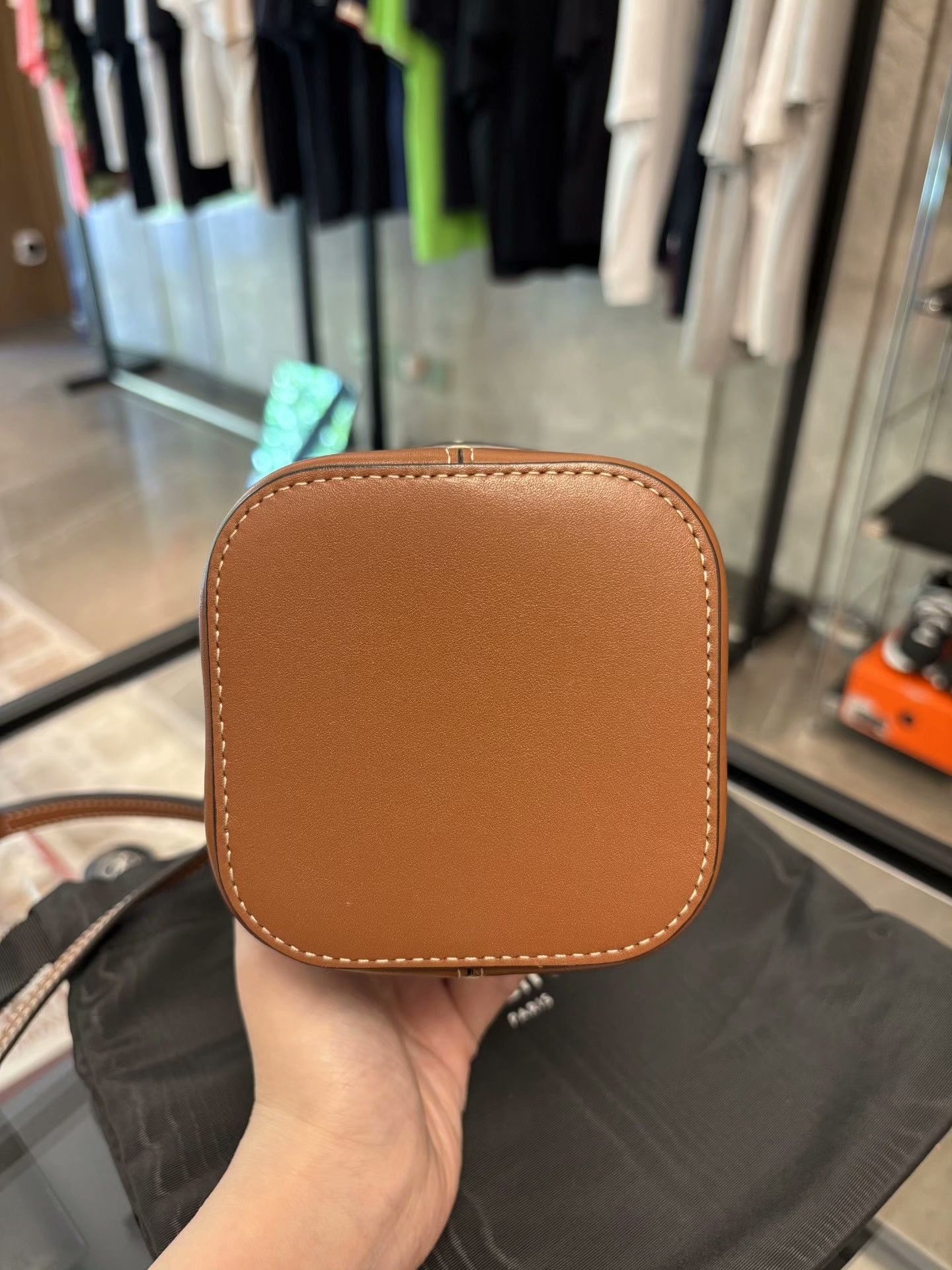 Celine Celine Brown Shoulder Bag OS Women Size ONE SIZE - 5 Thumbnail