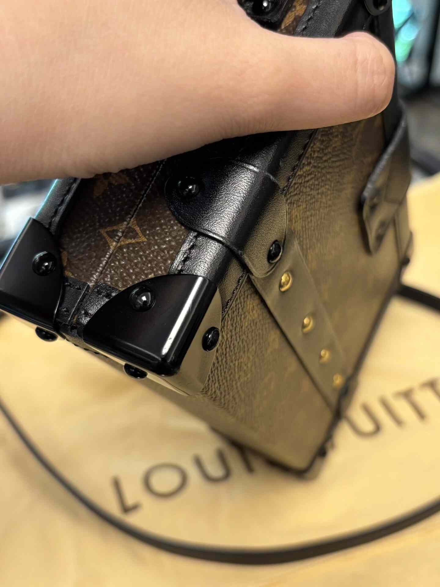 Louis Vuitton Louis Vuitton Shoulder Bag OS Women Size ONE SIZE - 6 Thumbnail