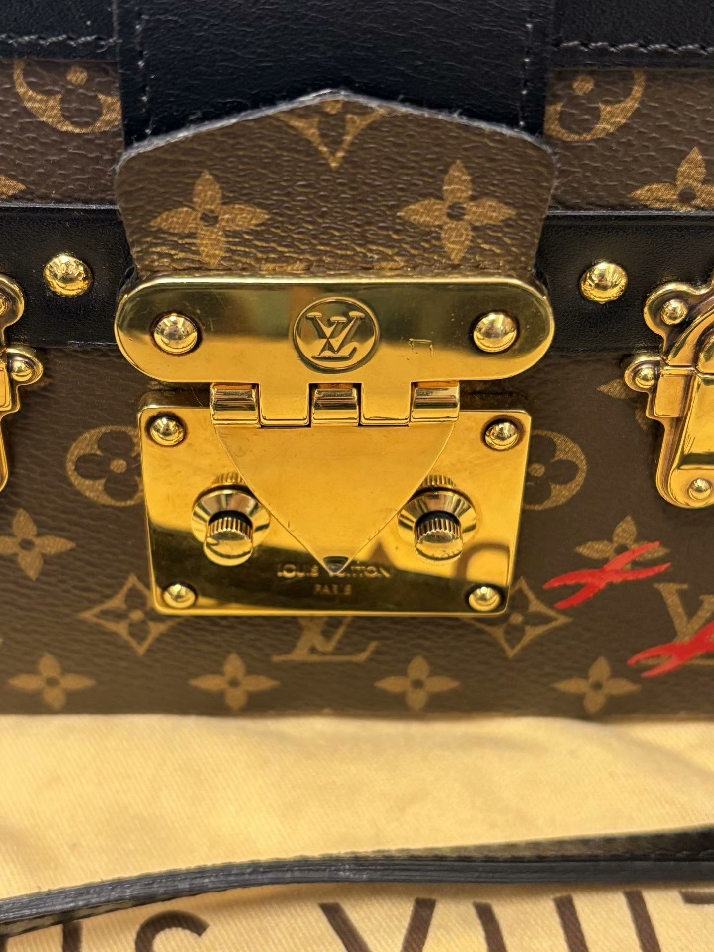 Louis Vuitton Louis Vuitton Shoulder Bag OS Women Size ONE SIZE - 7 Thumbnail