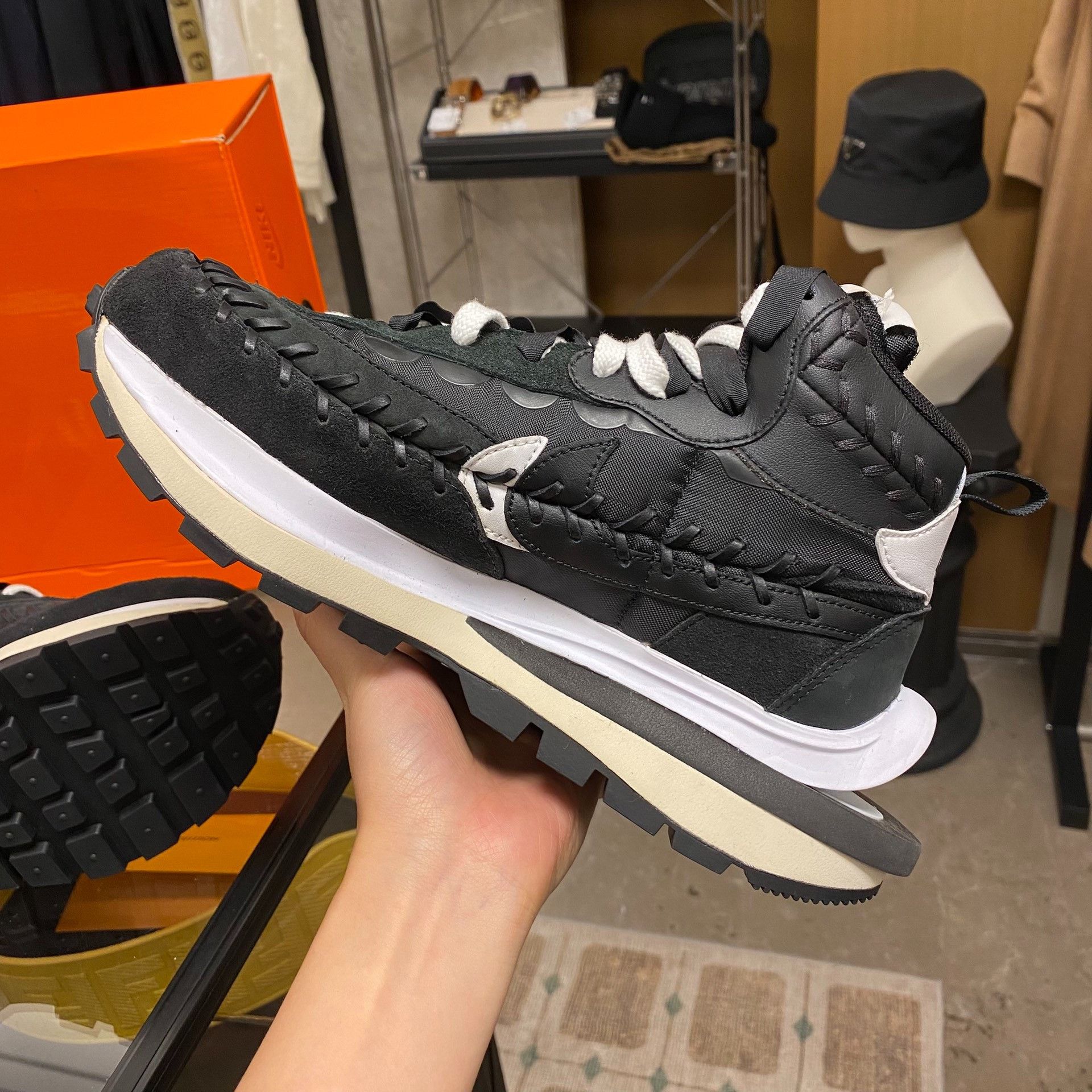 Sacai Sacai Collab Lowtop Sneakers us_7-5 Women Size US 7.5 / IT 37.5 - 6 Thumbnail