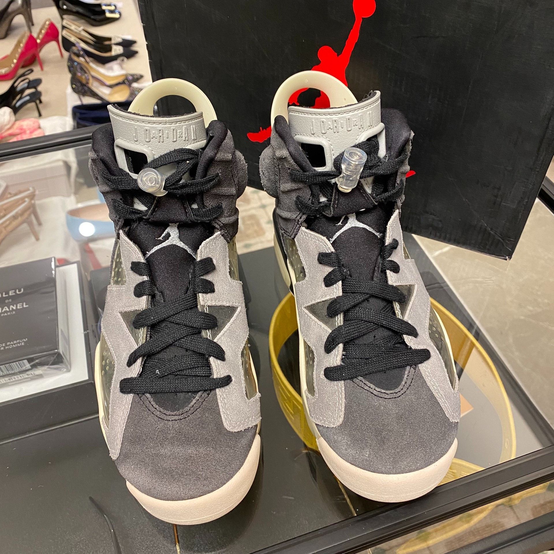 Nike Nike Gray Lowtop Sneakers 5.5 Men Size US 5.5 / EU 38 - 2 Thumbnail