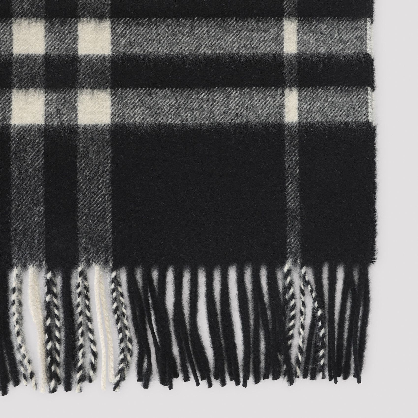 Burberry Burberry Check Scarf Size ONE SIZE - 2 Thumbnail