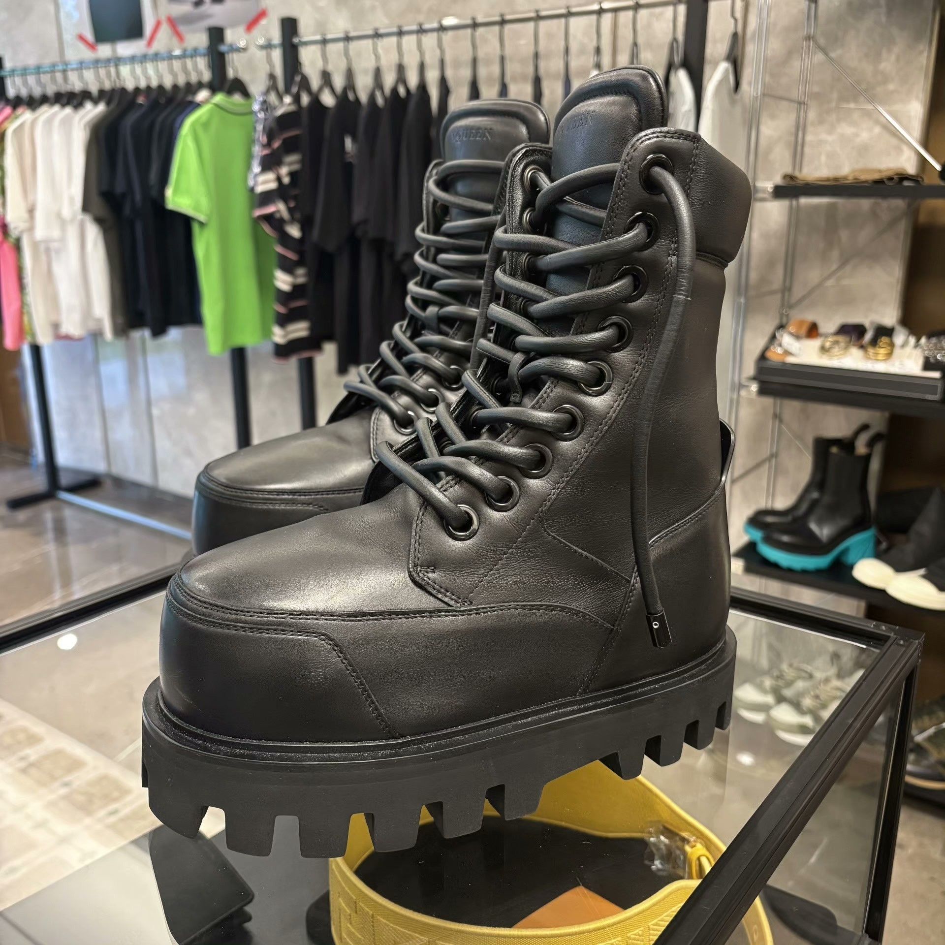 Alexander McQueen Boots us_7-5 Women Size US 7.5 / IT 37.5 - 2 Thumbnail