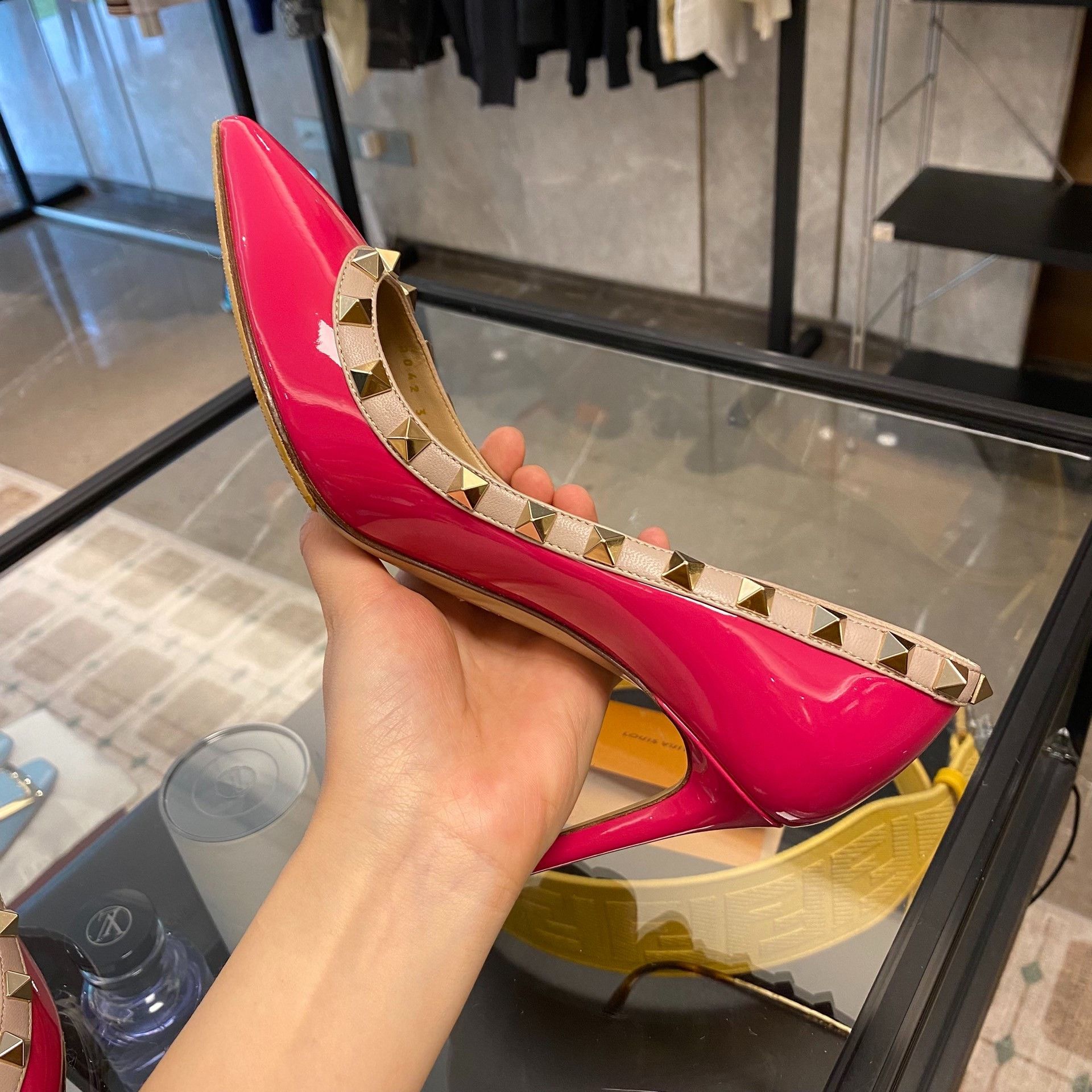 Valentino Valentino Pink Lowtop Sneakers us_5 Women Size US 5 / IT 35 - 4 Thumbnail