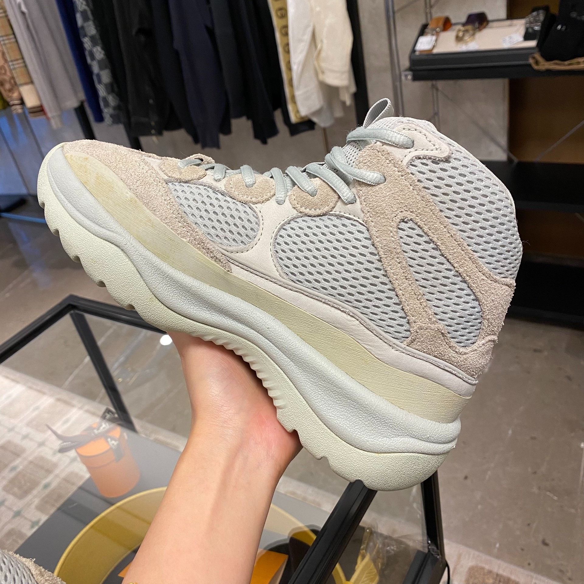Adidas Adidas YEEZY Hitop Sneakers 6.5 Men Size US 6.5 / EU 39-40 - 4 Thumbnail